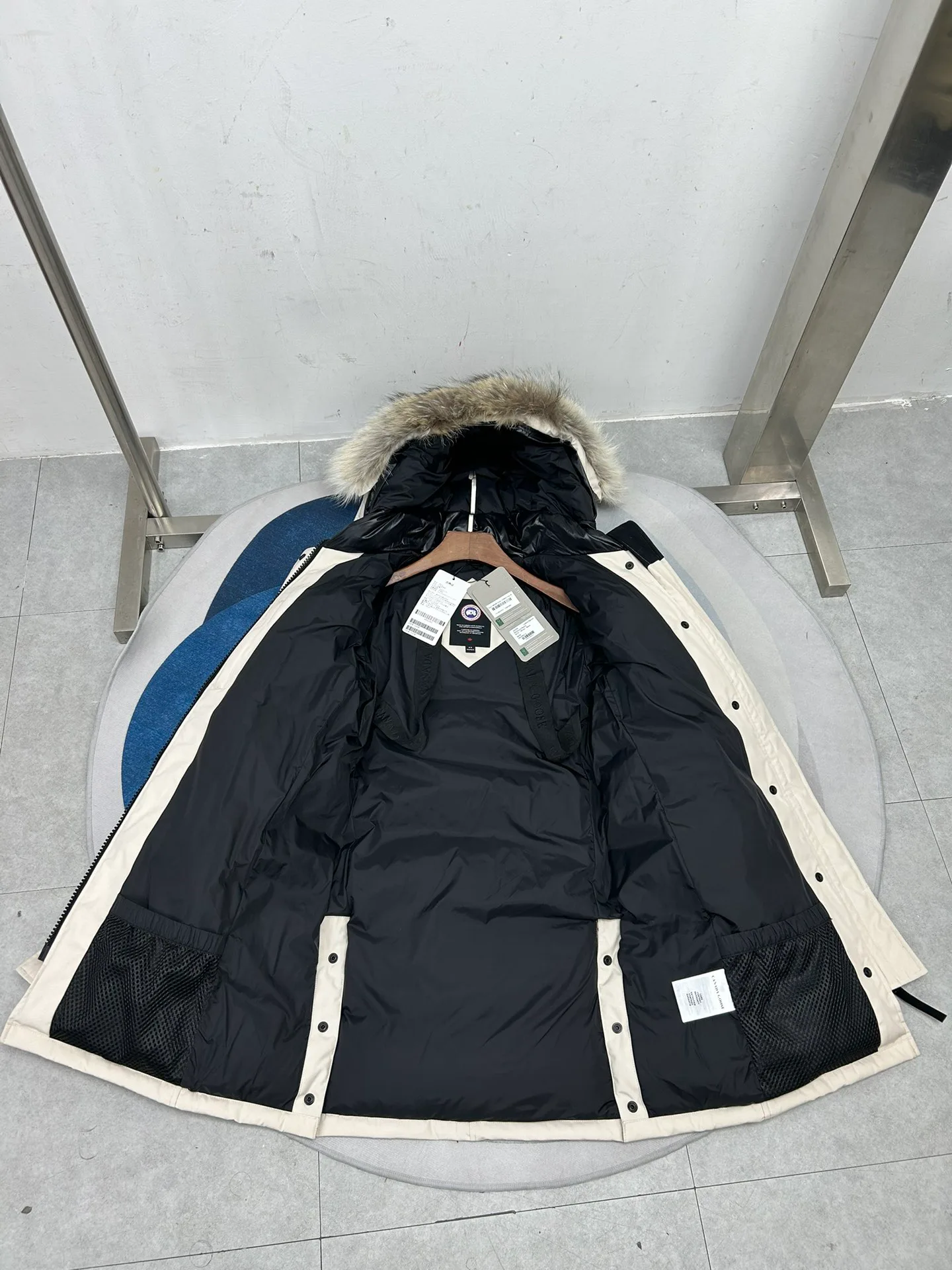 Куртки И Пуховики Женские Canada Goose 18188606