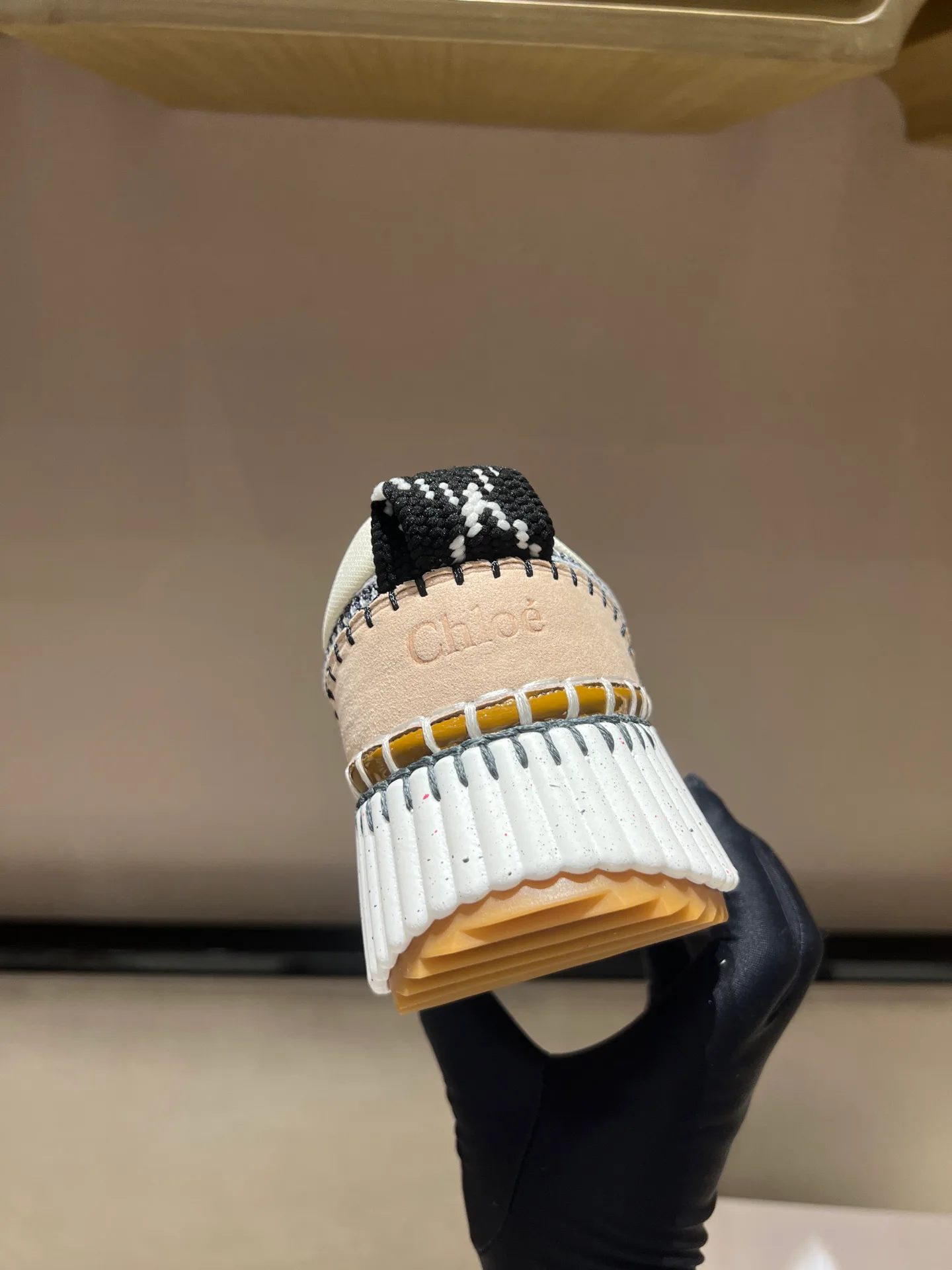 Кроссовки Женские Chloe 18020526