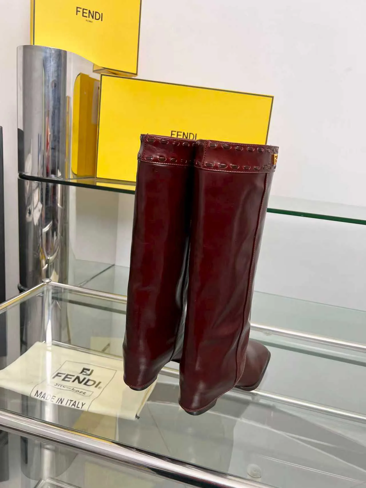 Сапоги Женские Fendi 18104318