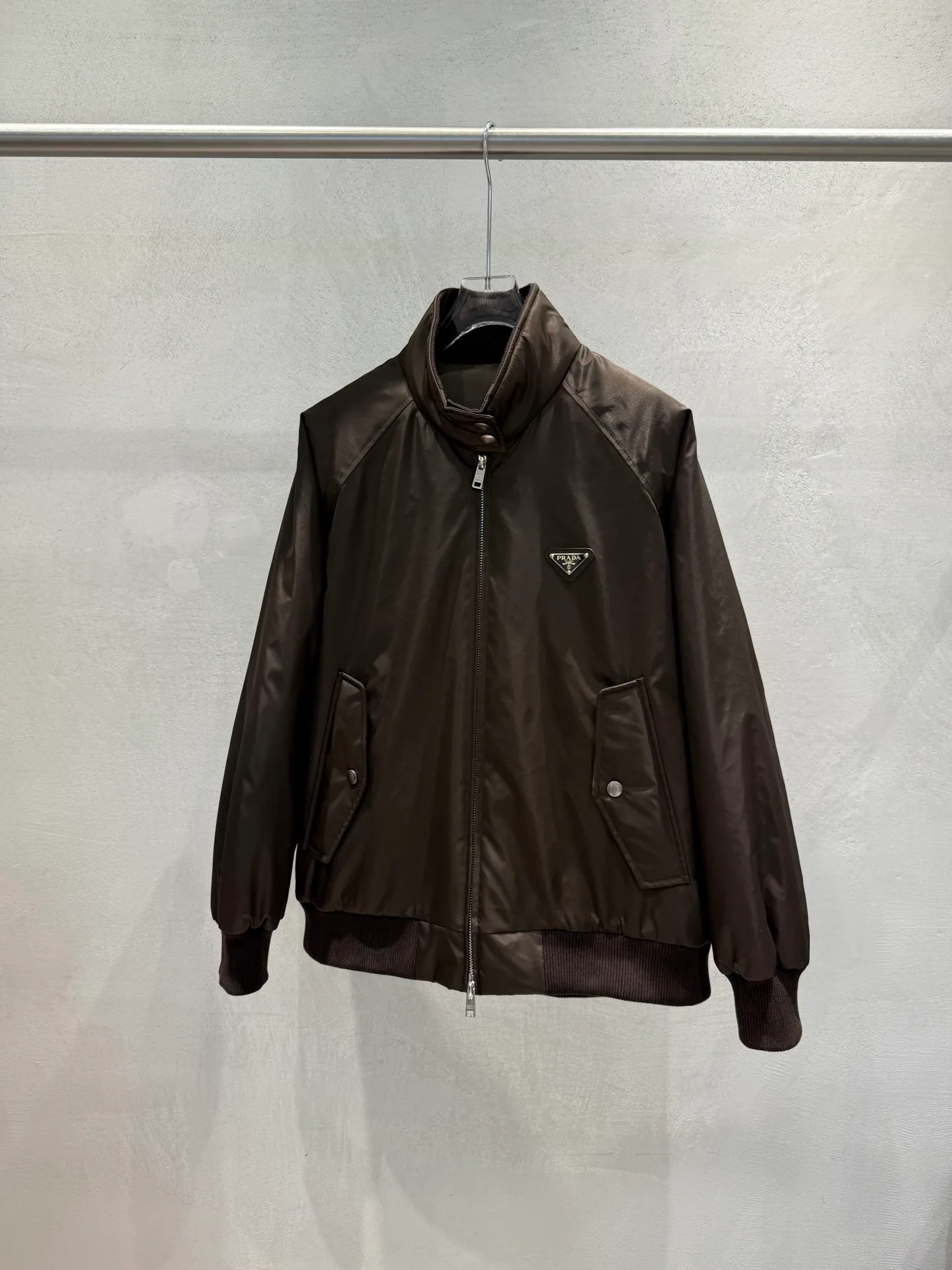 Куртки И Пуховики Женские Prada 19059999