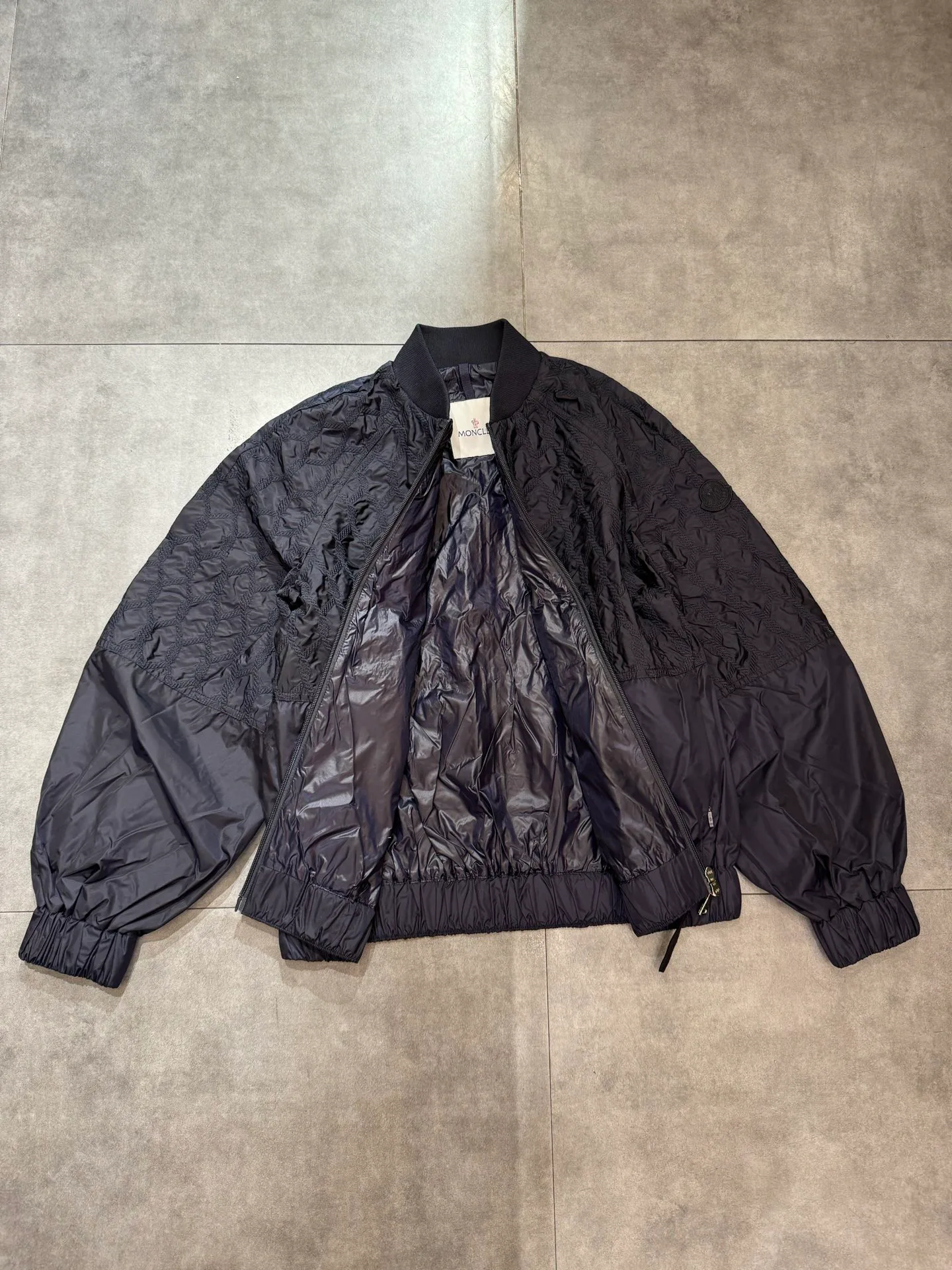 Куртки Женские Moncler Куртки Женские Moncler