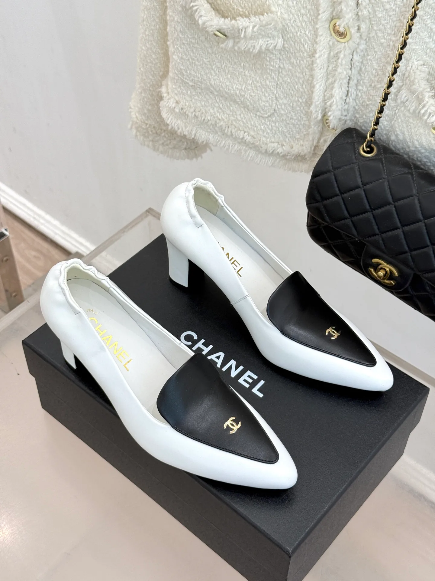 Туфли Женские Chanel 18154802
