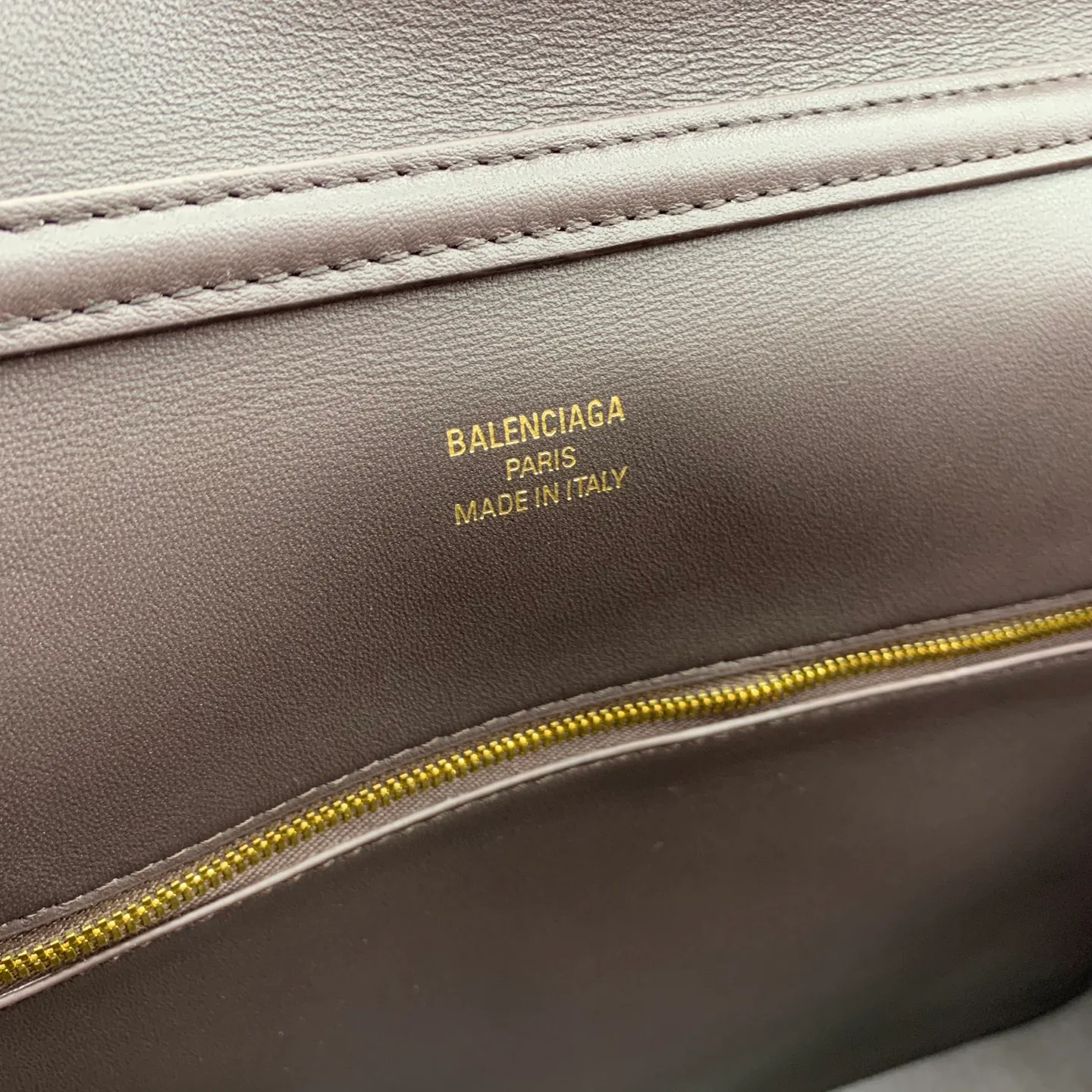 Классические Сумки Женские Balenciaga 18136468