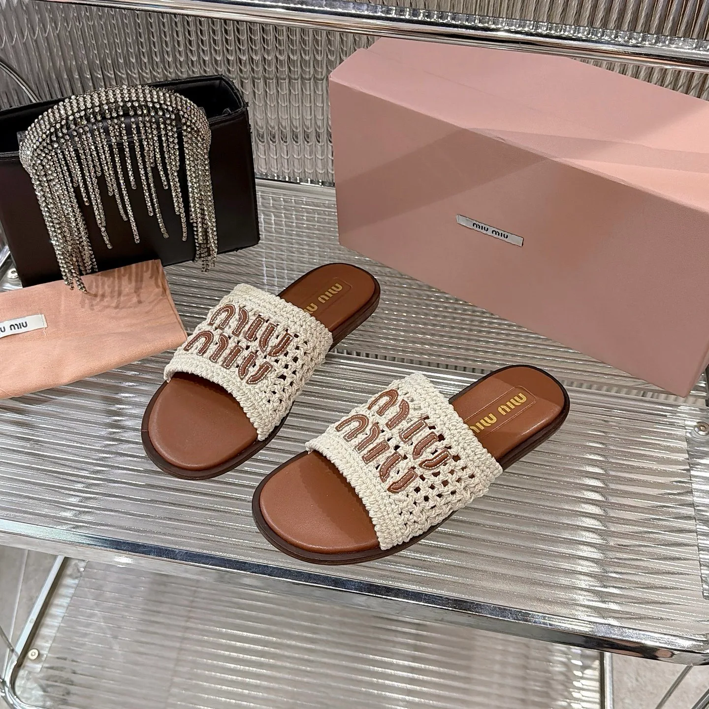 Шлепанцы Женские Miu Miu 17499582
