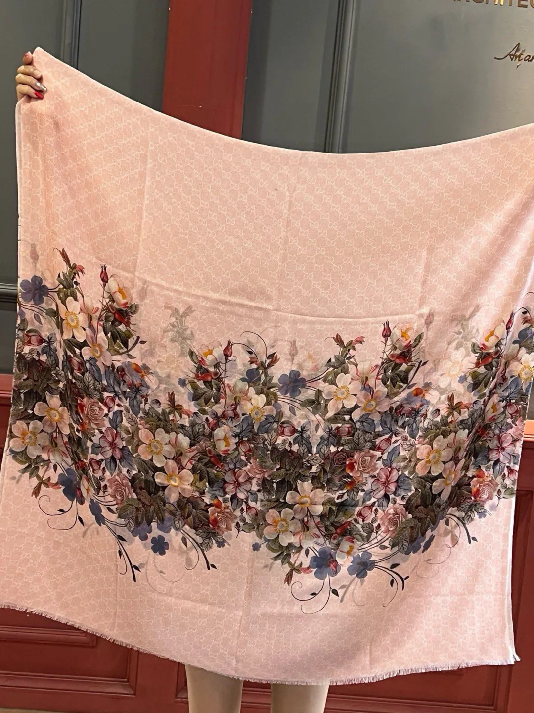 Шарфы Gucci 463796