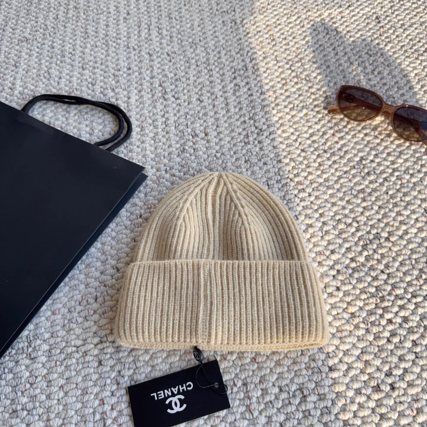 Головные Уборы Chanel 18450124