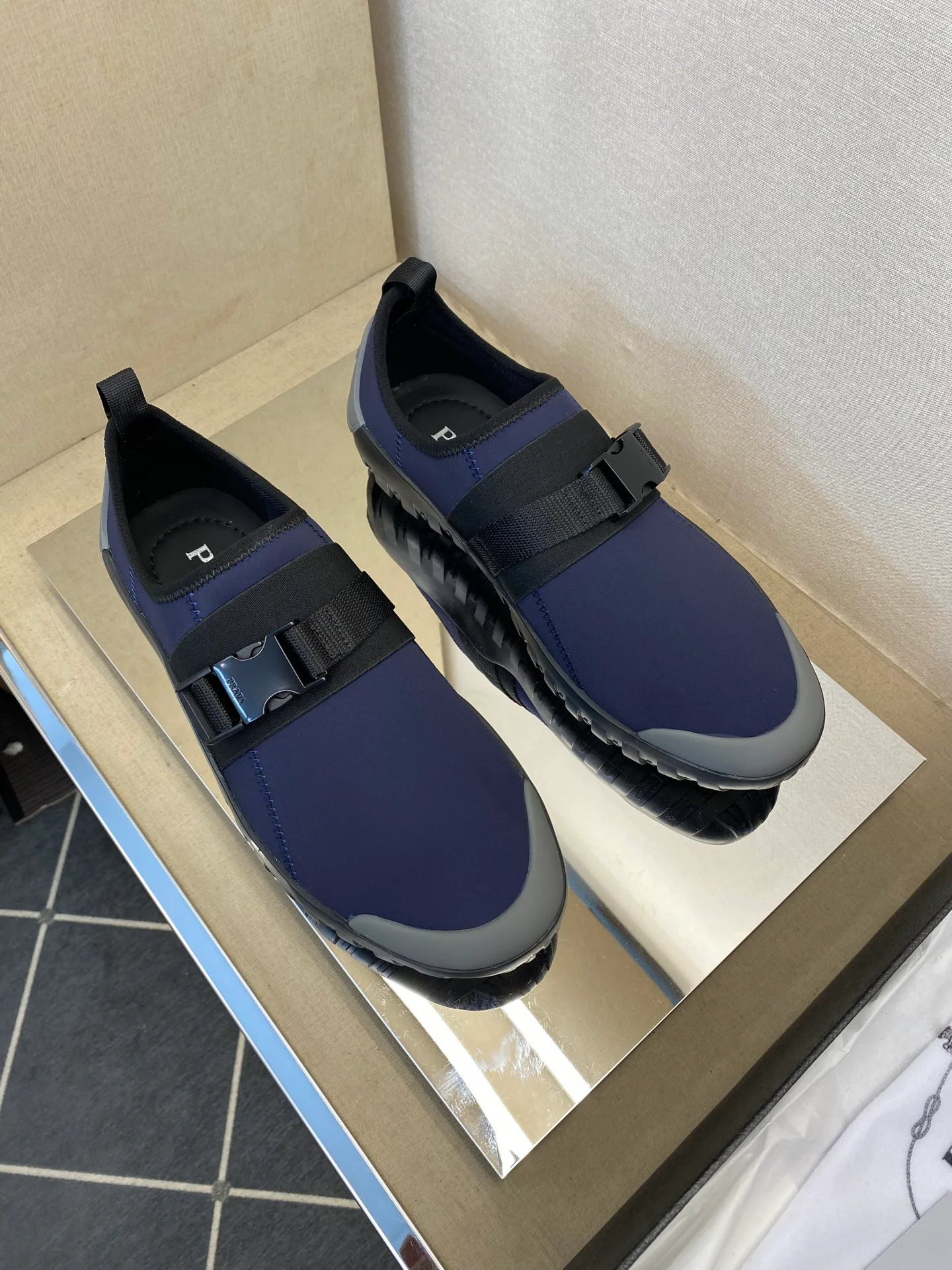 Кроссовки Мужские Prada 20139875