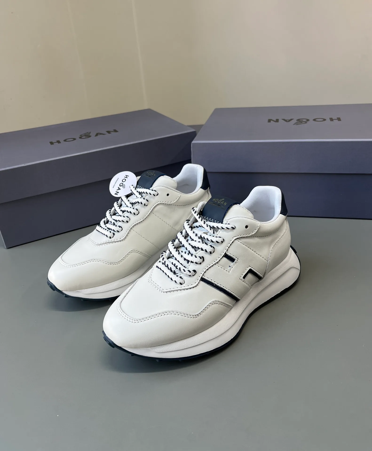 Кроссовки Женские Hogan 12629891