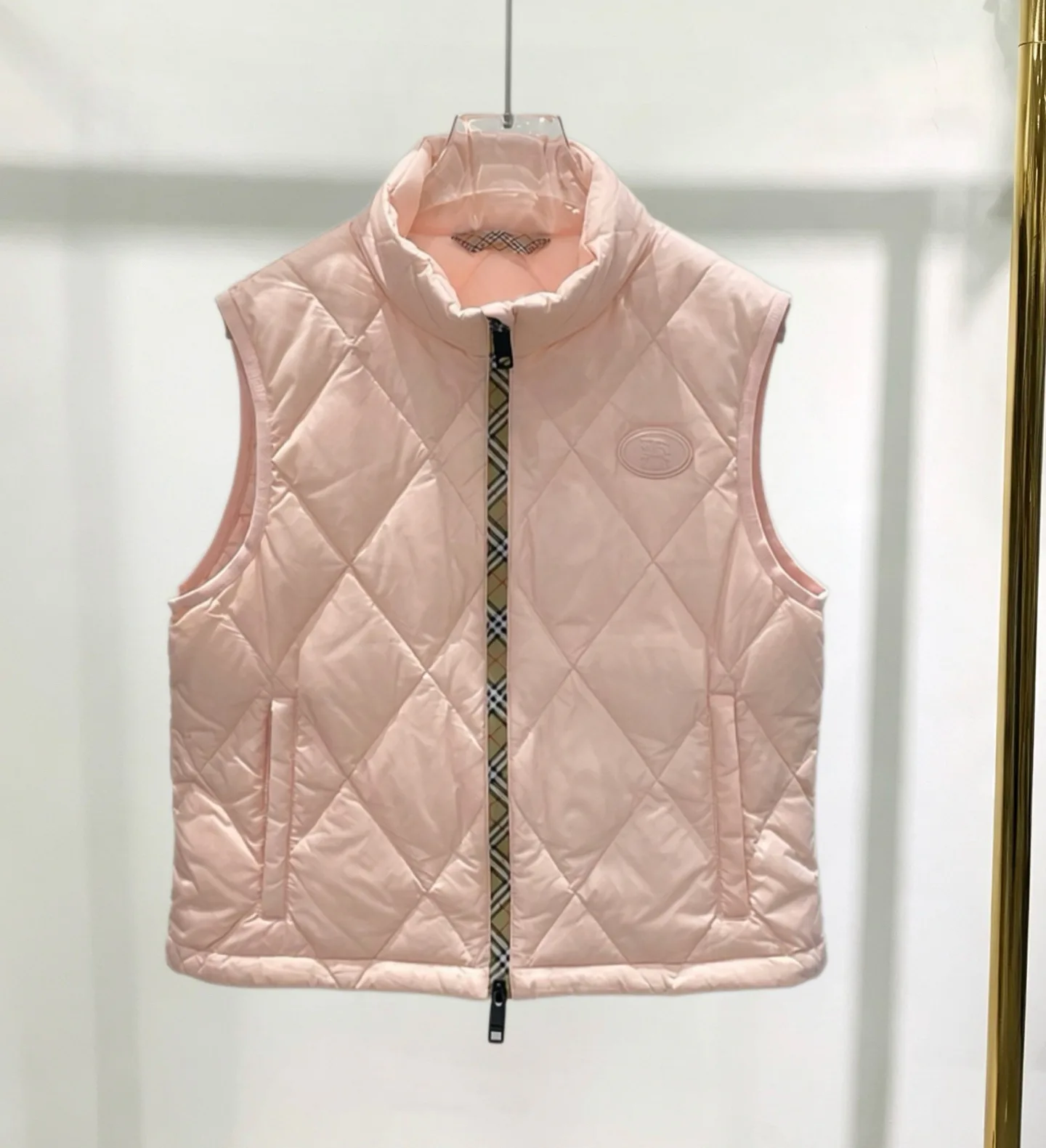 Жилеты Женские Burberry 18566244