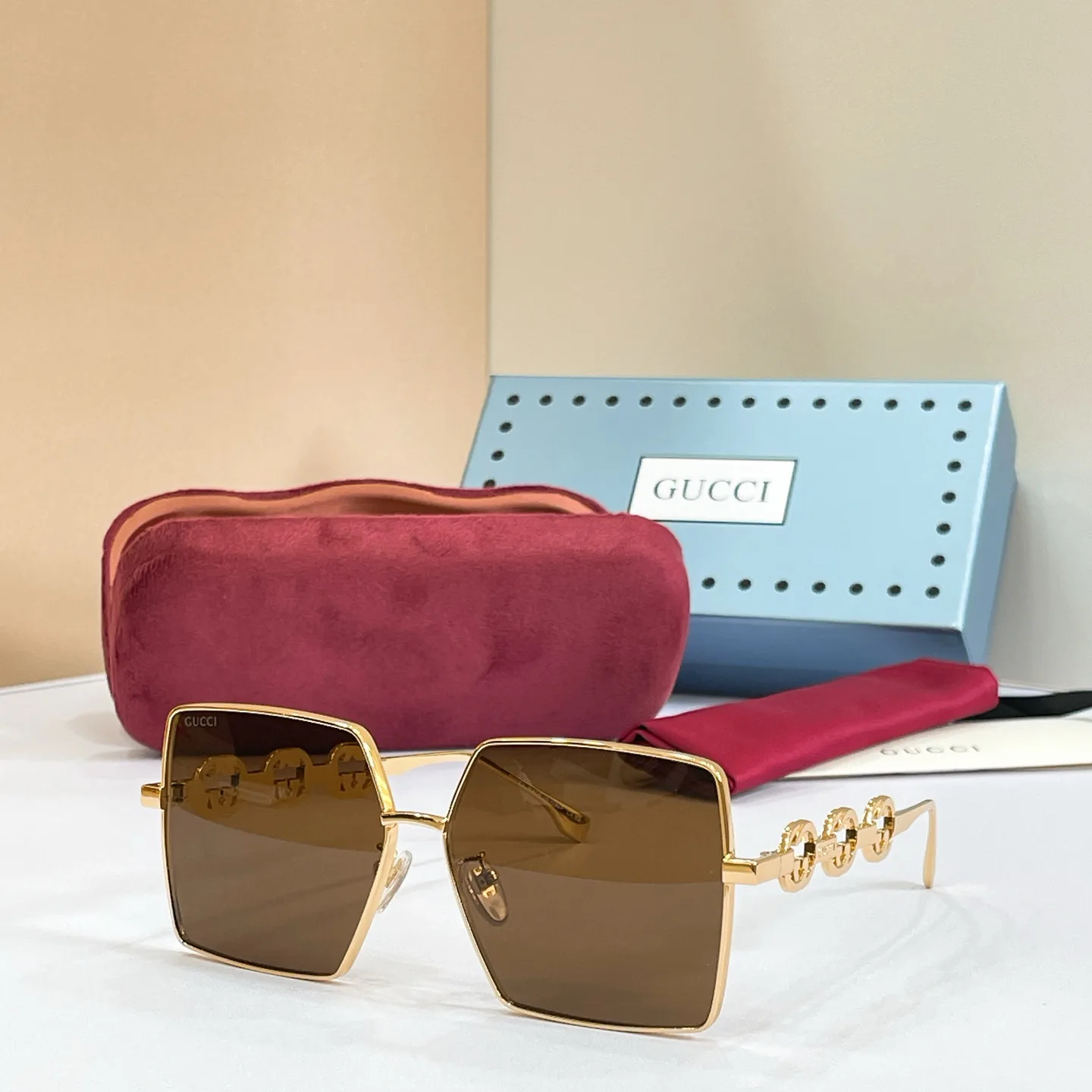 Очки Gucci 17495928
