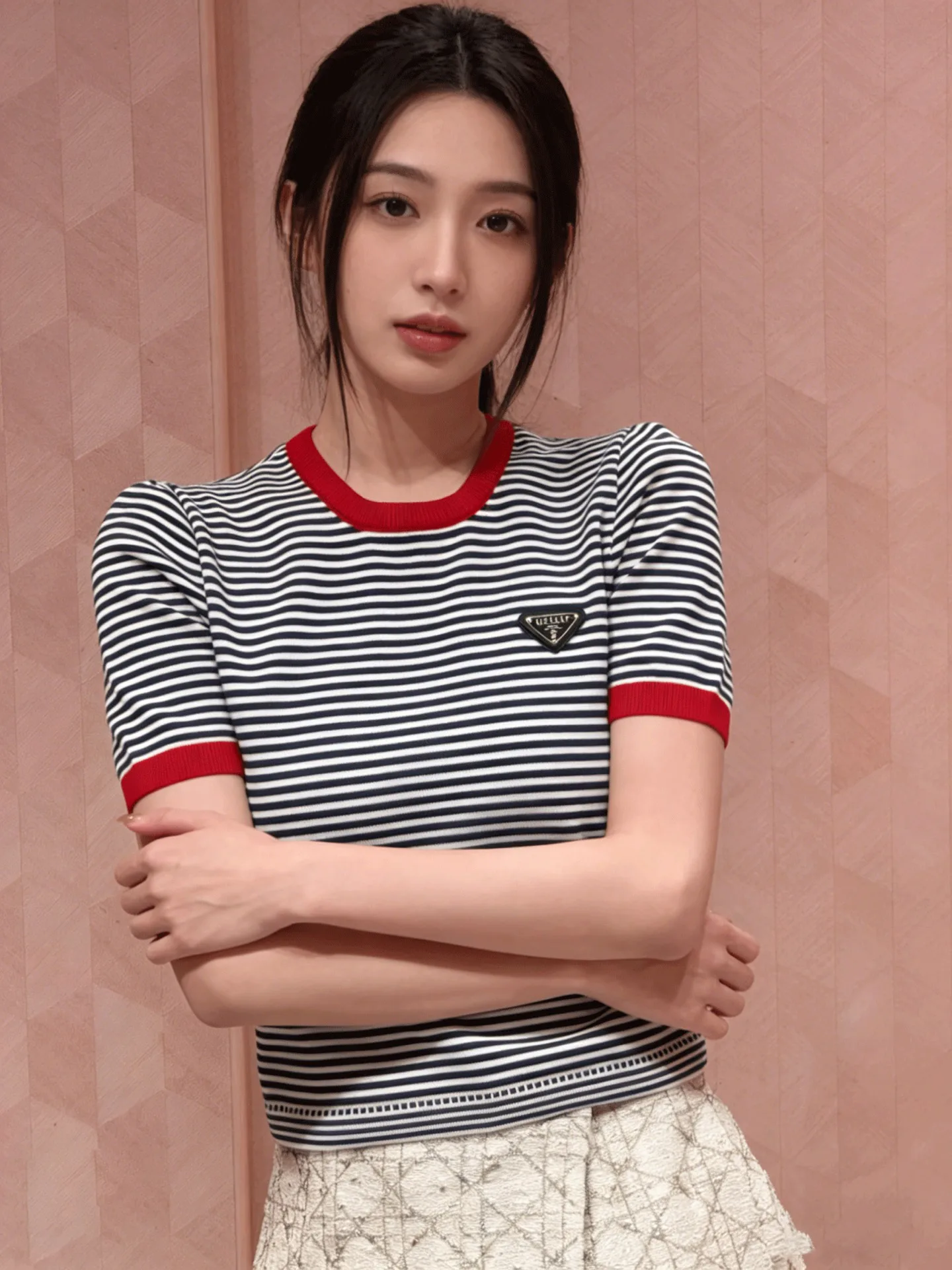 Футболки Женские Prada 11903756