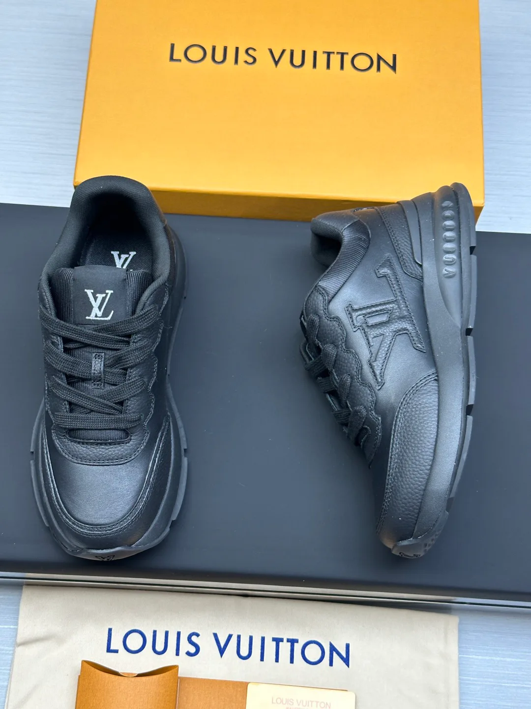 Кроссовки Мужские Louis Vuitton 11161987