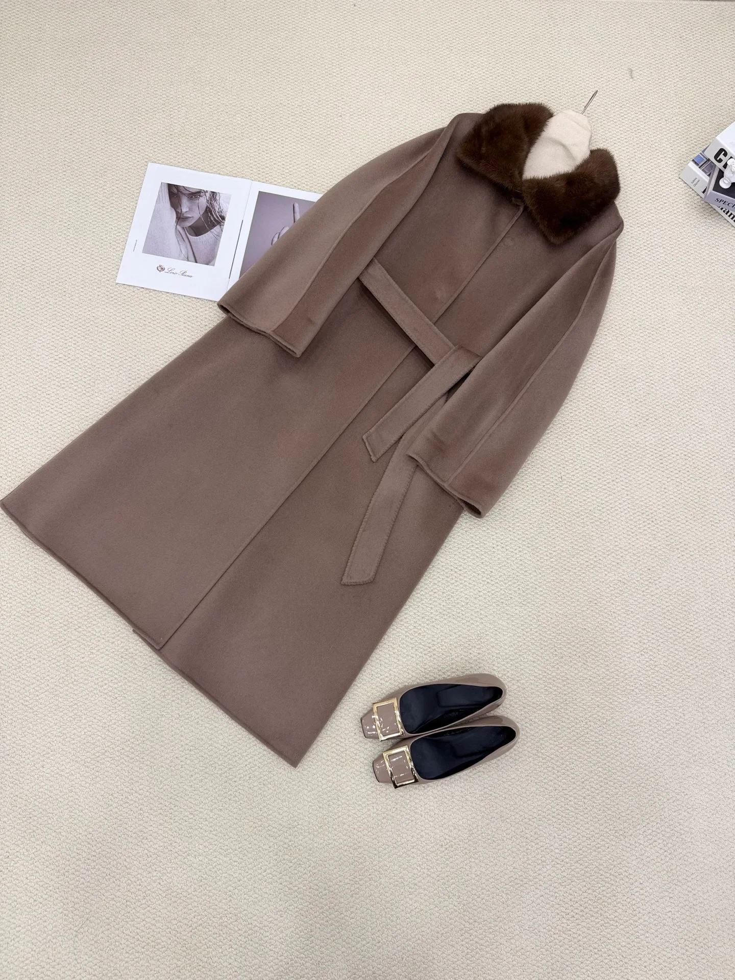 Пальто Женские Loro Piana 19092577