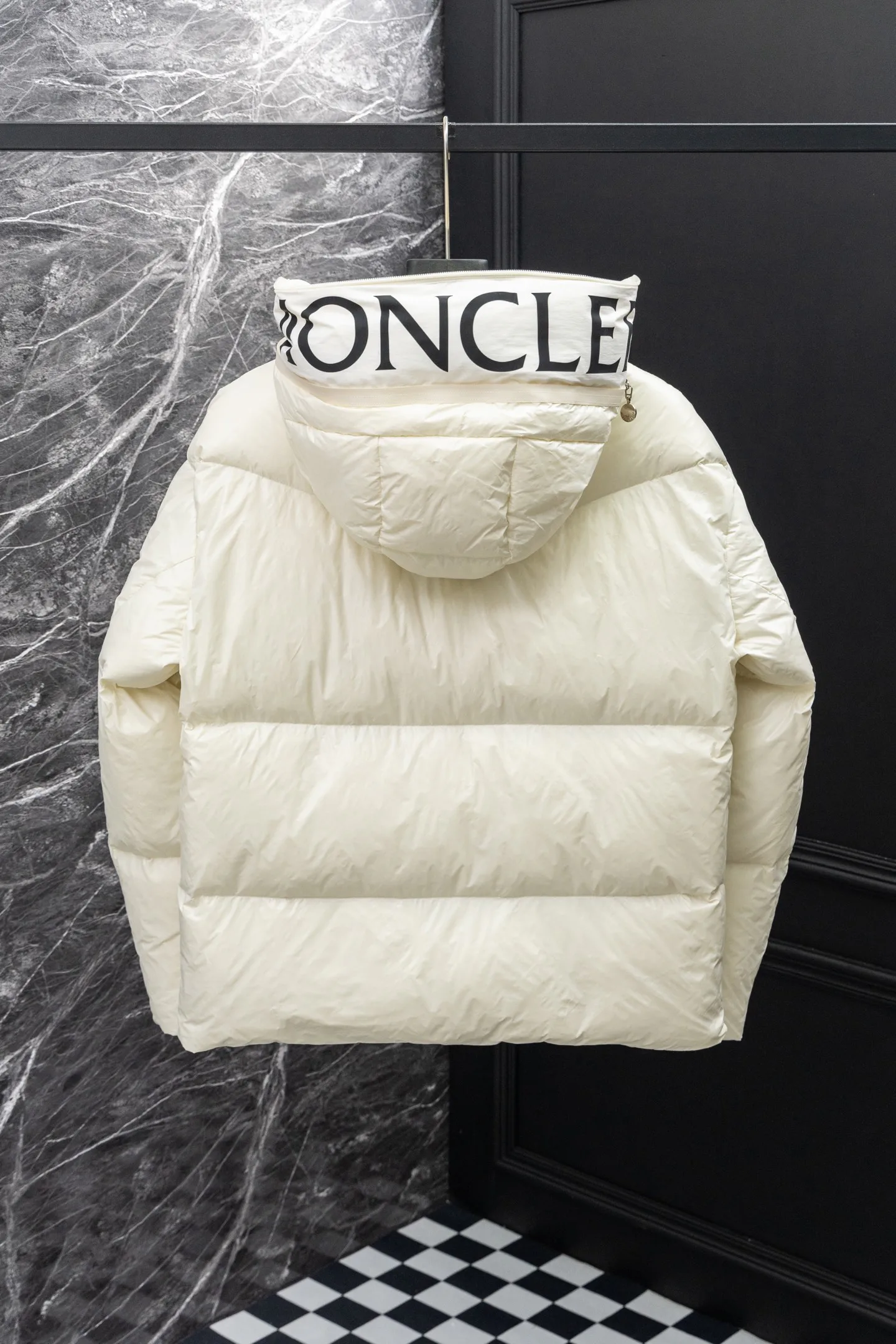 Куртки И Пуховики Женские Moncler 18507208