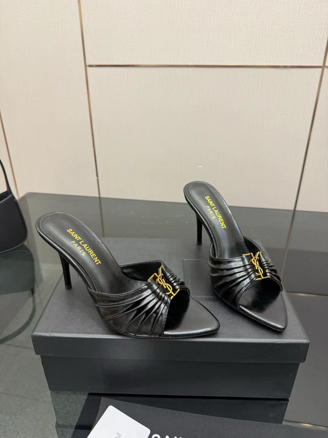 Босоножки Женские Saint Laurent 13164420