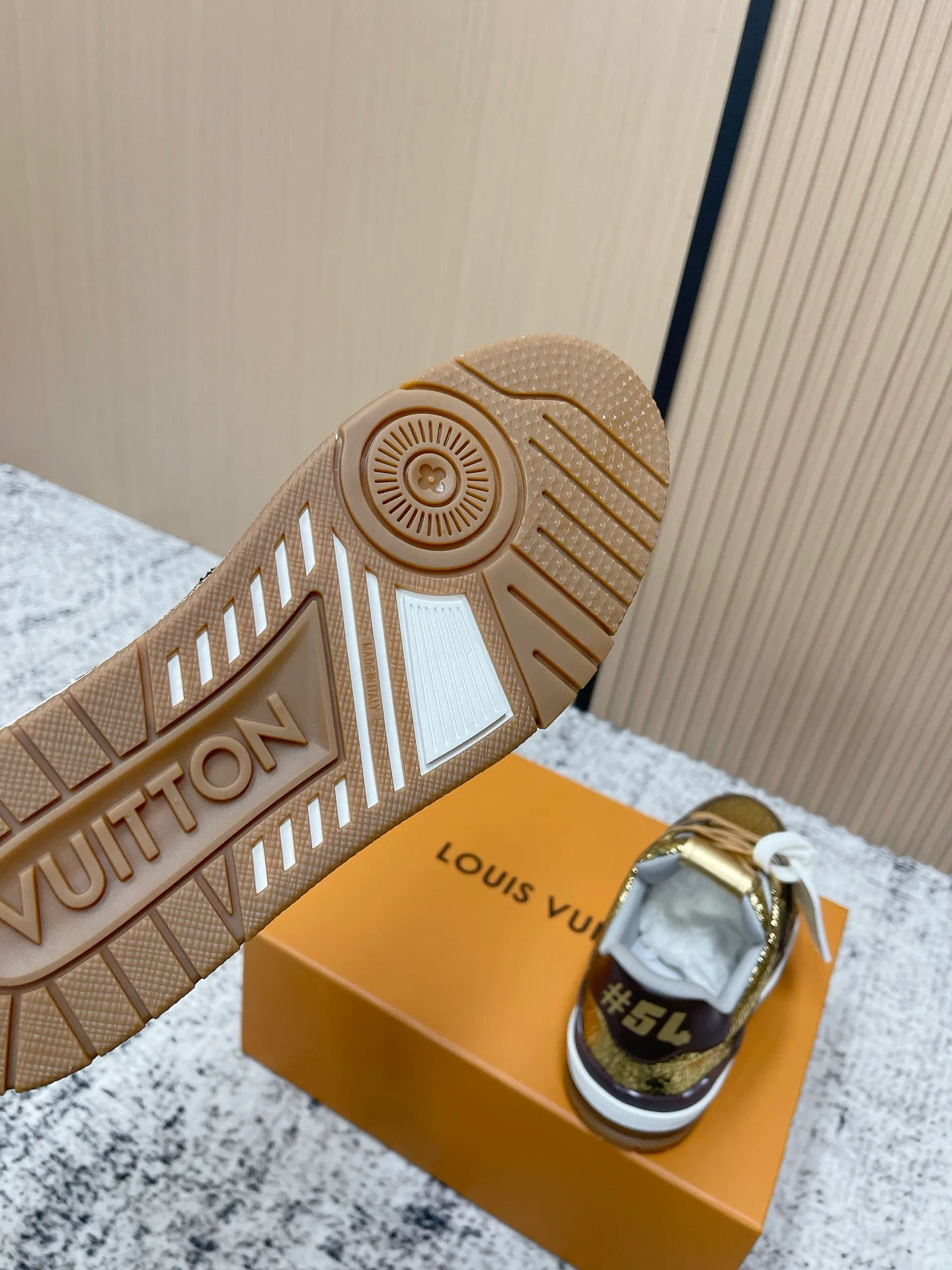 Кроссовки Женские Louis Vuitton 997535