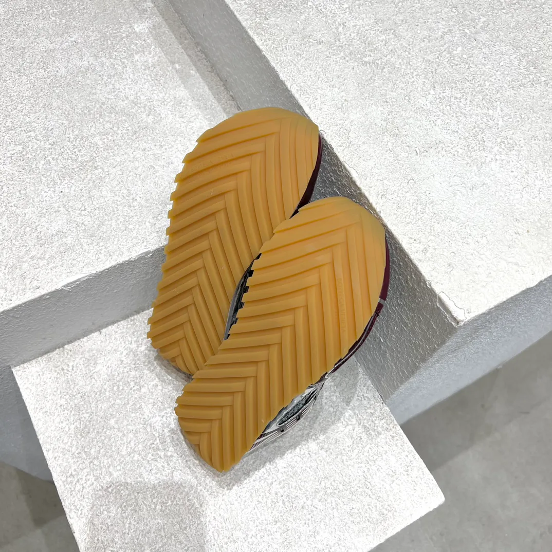 Кроссовки Женские Bottega Veneta 11565950
