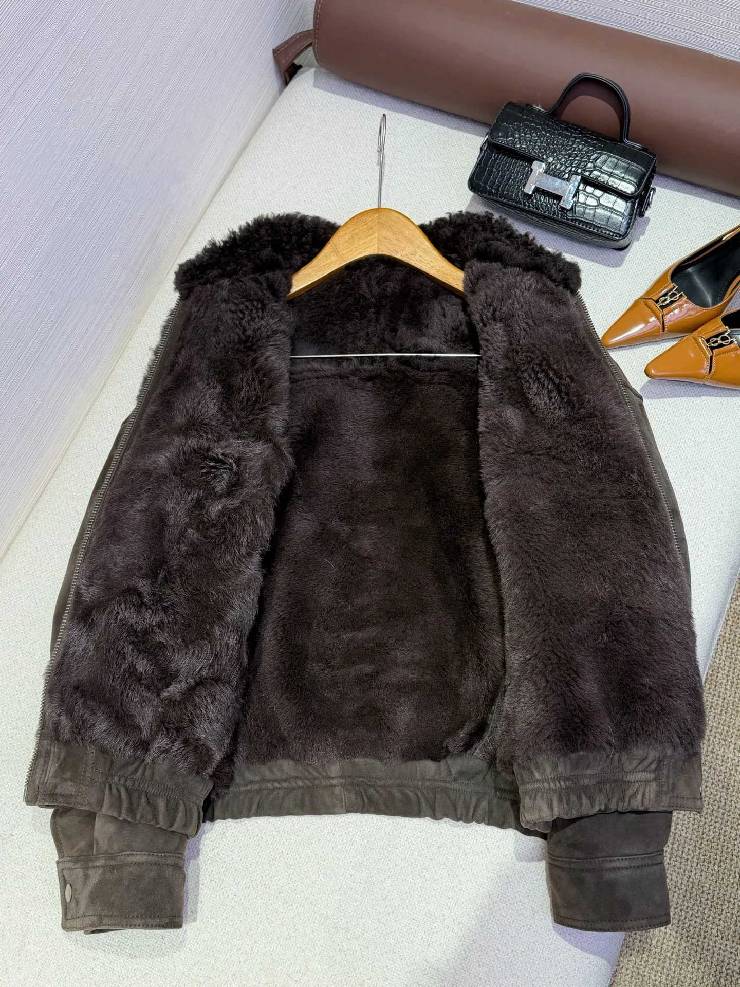 Кожаные Куртки И Дублёнки Женские Saint Laurent 18616120