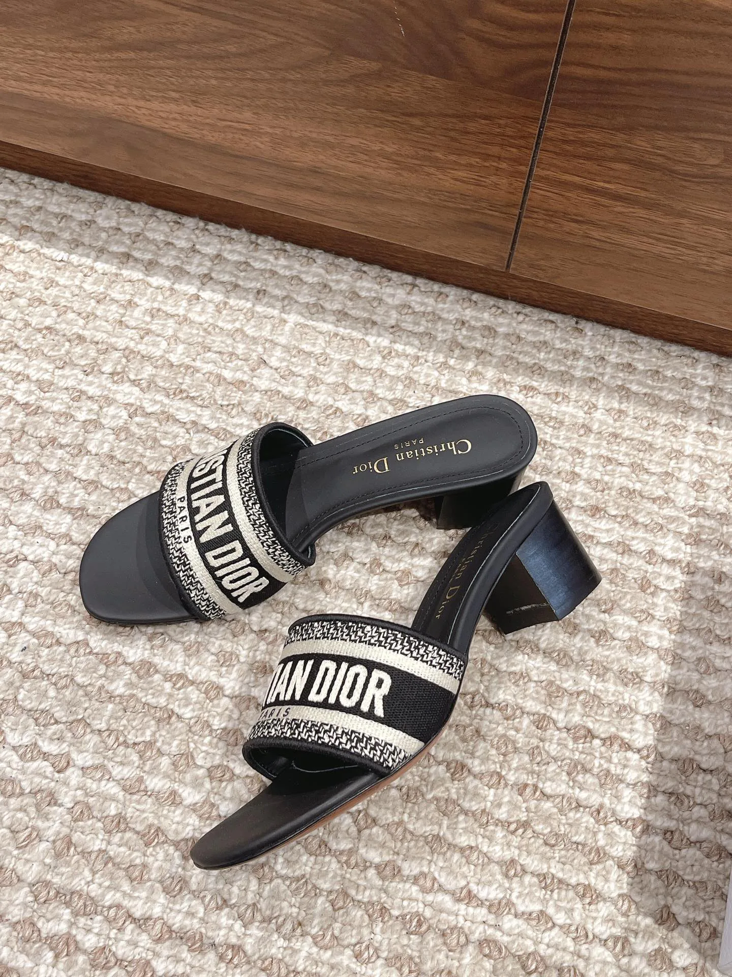 Босоножки Женские Christian Dior 11600084