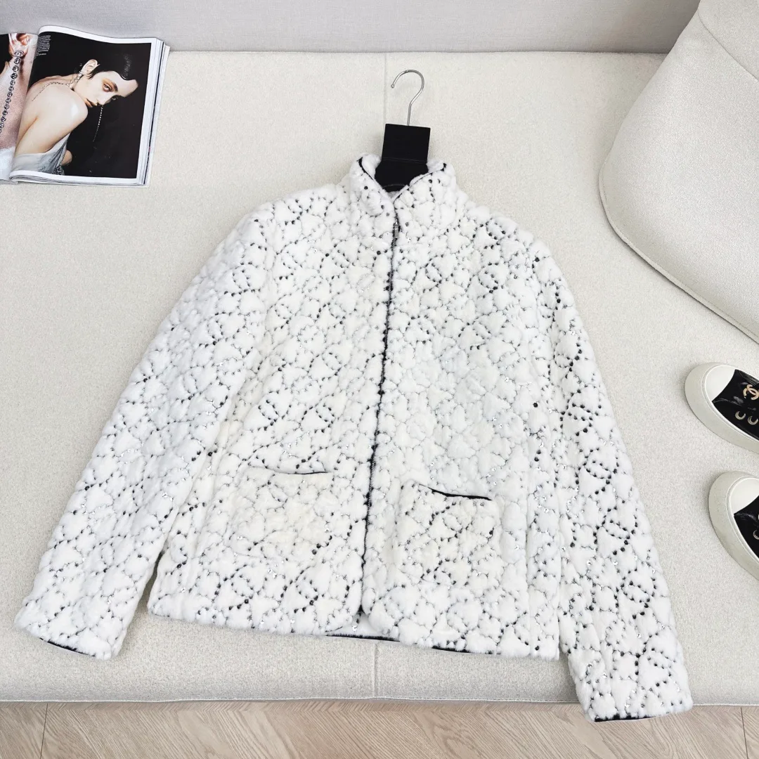 Куртки И Пуховики Женские Chanel 390550