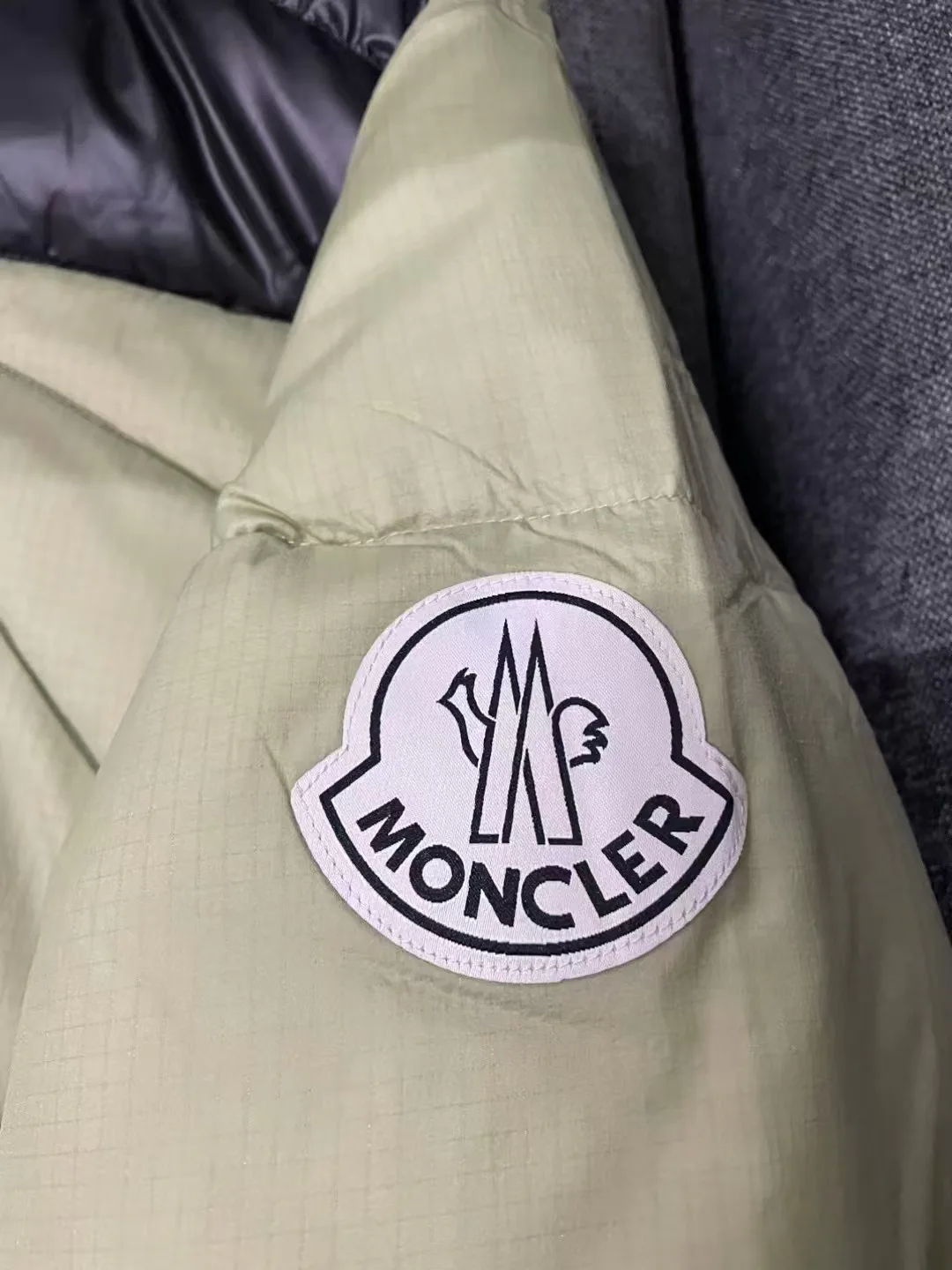 Куртки Мужские Moncler 3529