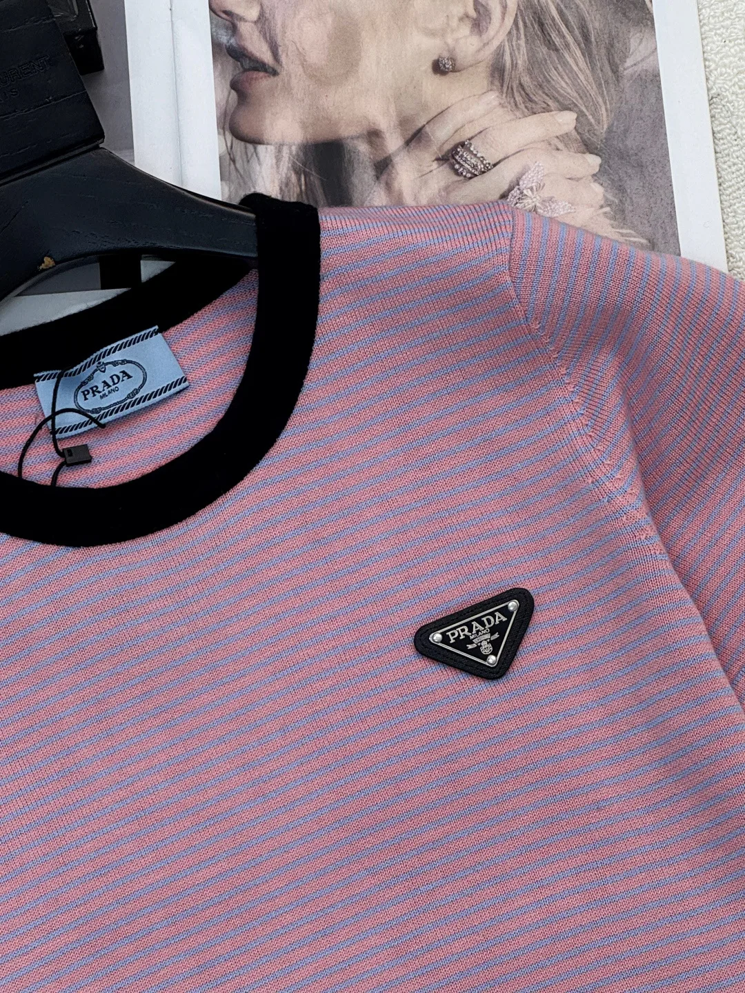 Футболки Женские Prada 11588279