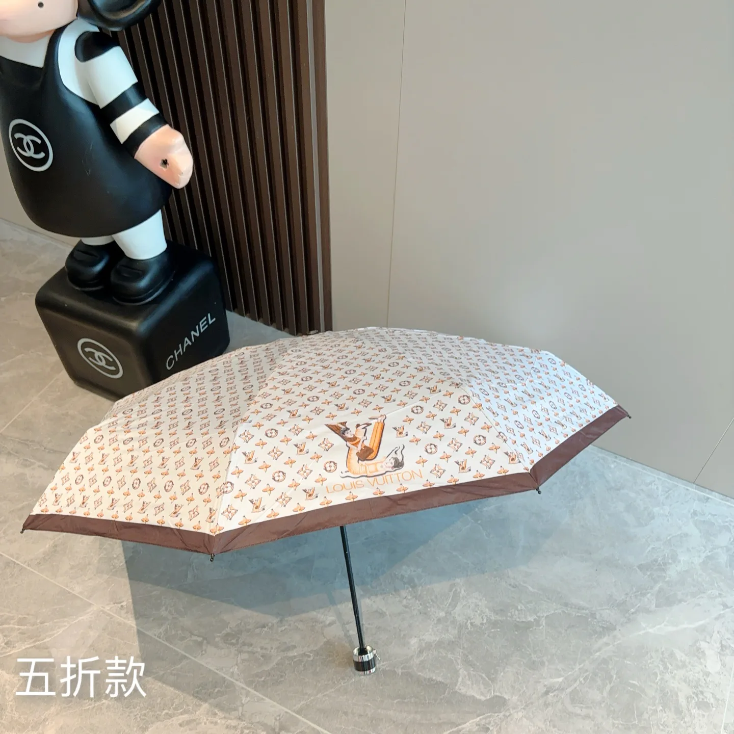 Зонты Louis Vuitton 1618372