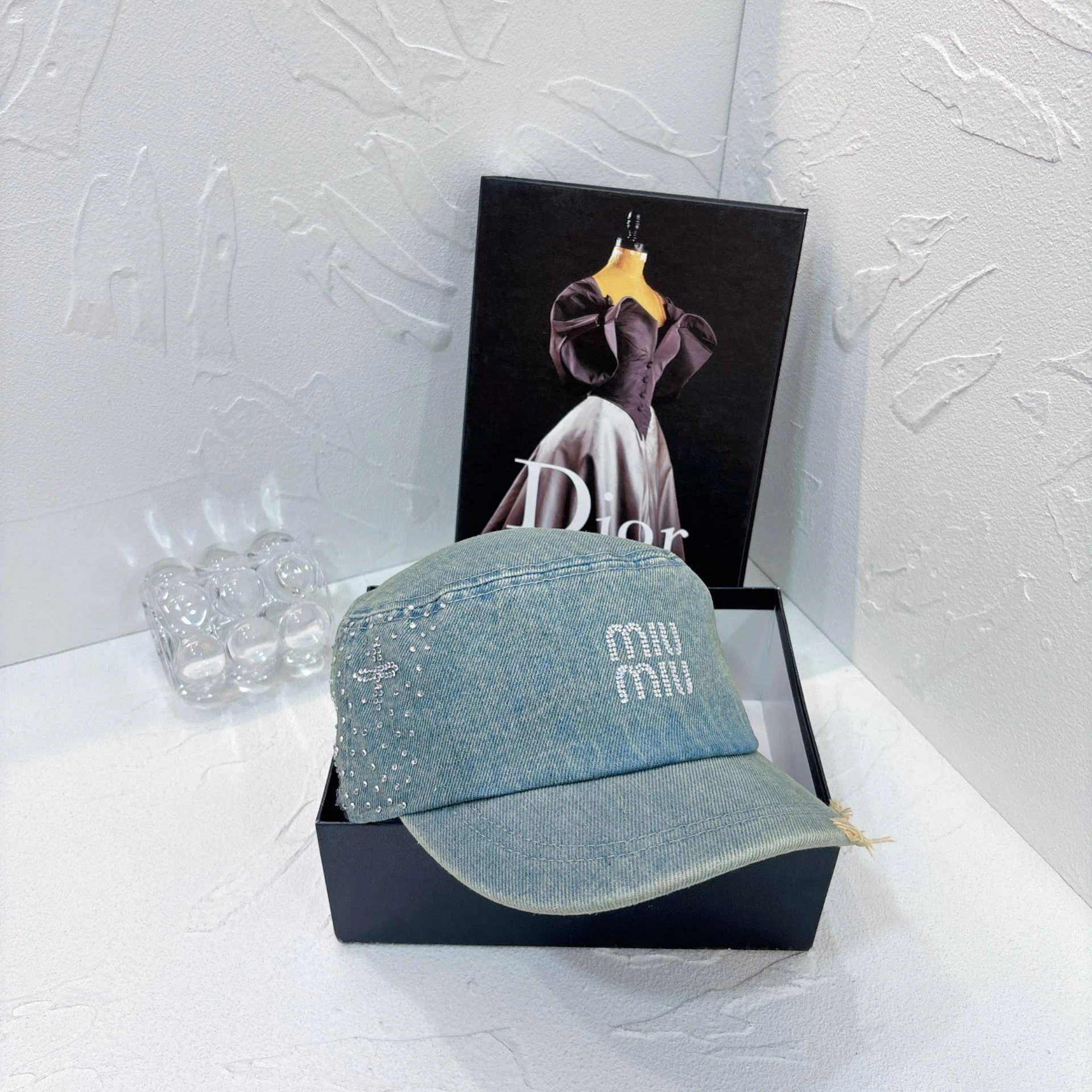 Головные Уборы Miu Miu 9210