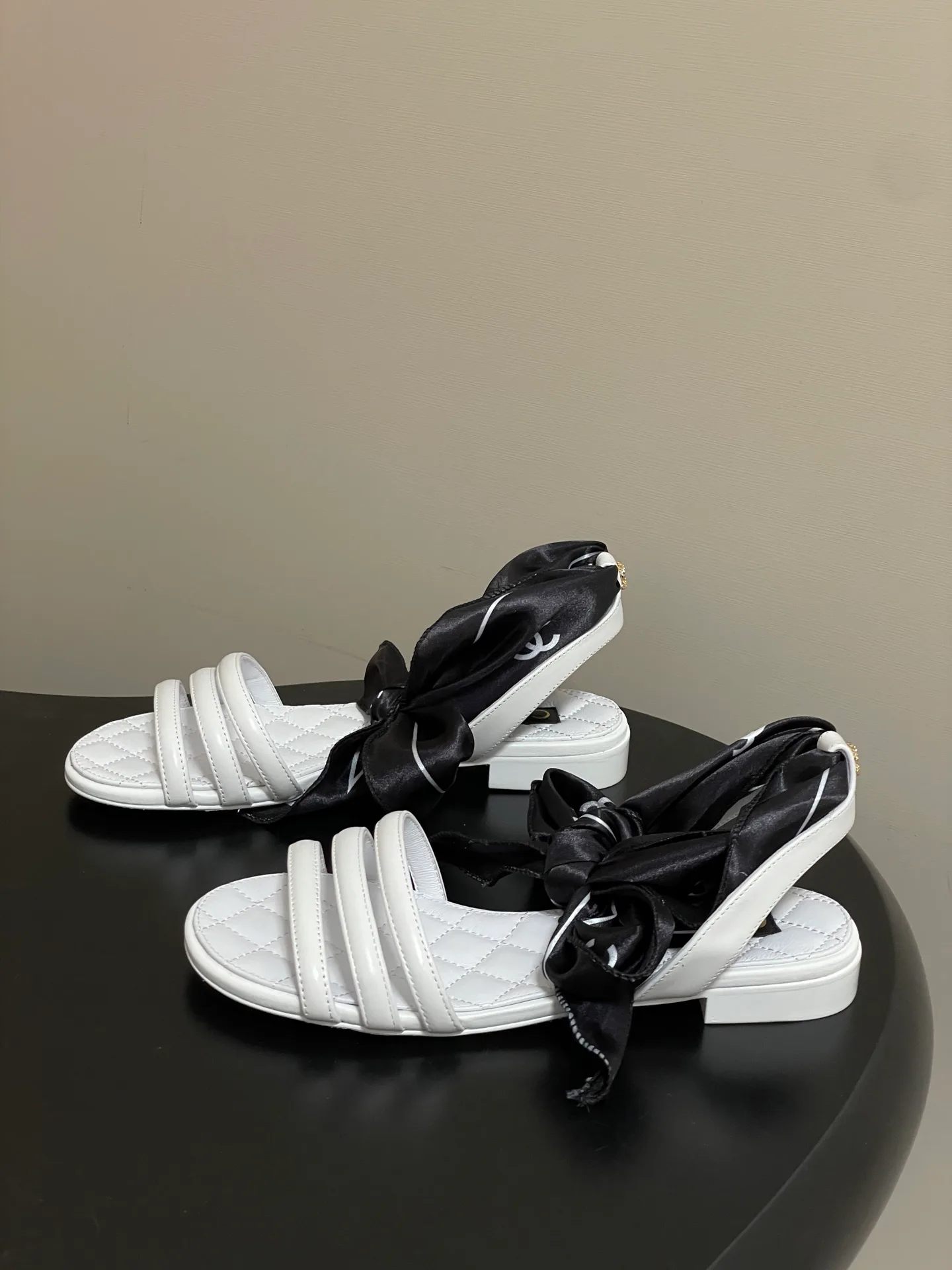 Сандалии Женские Chanel 374950