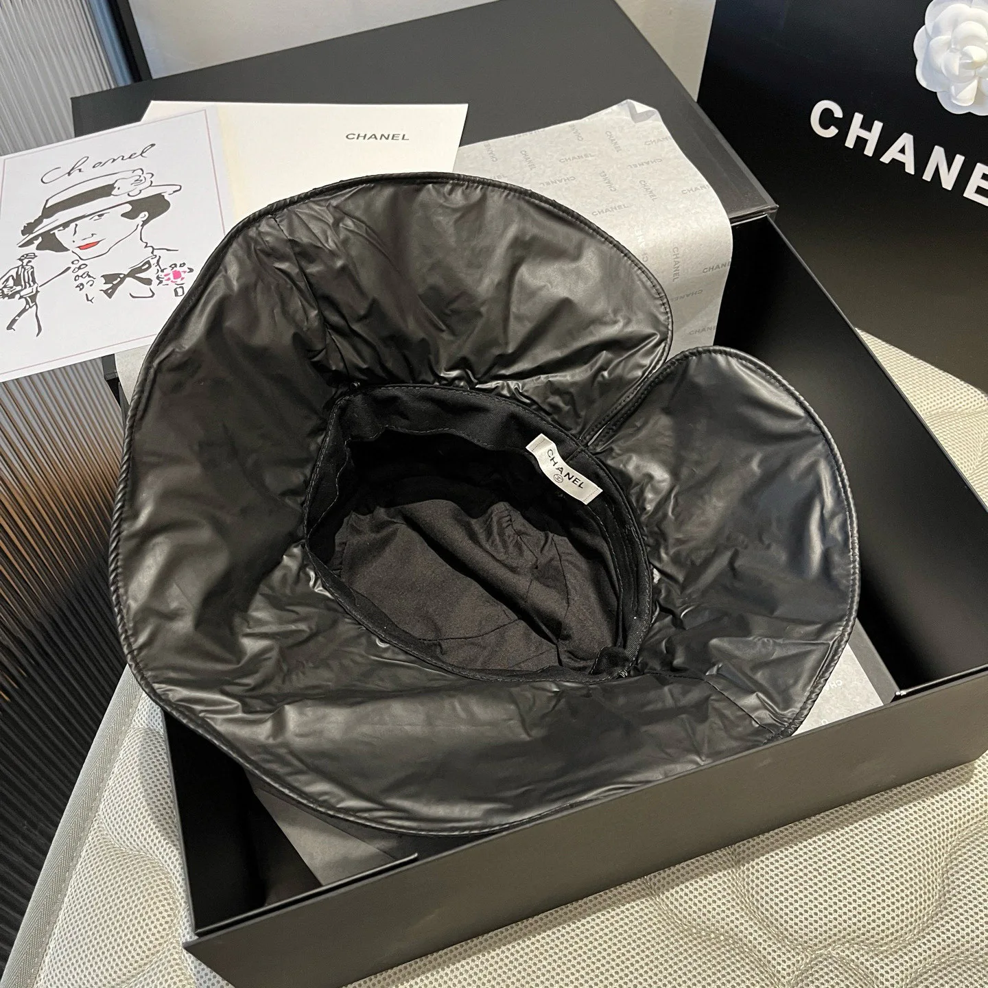 Головные Уборы Chanel 18900