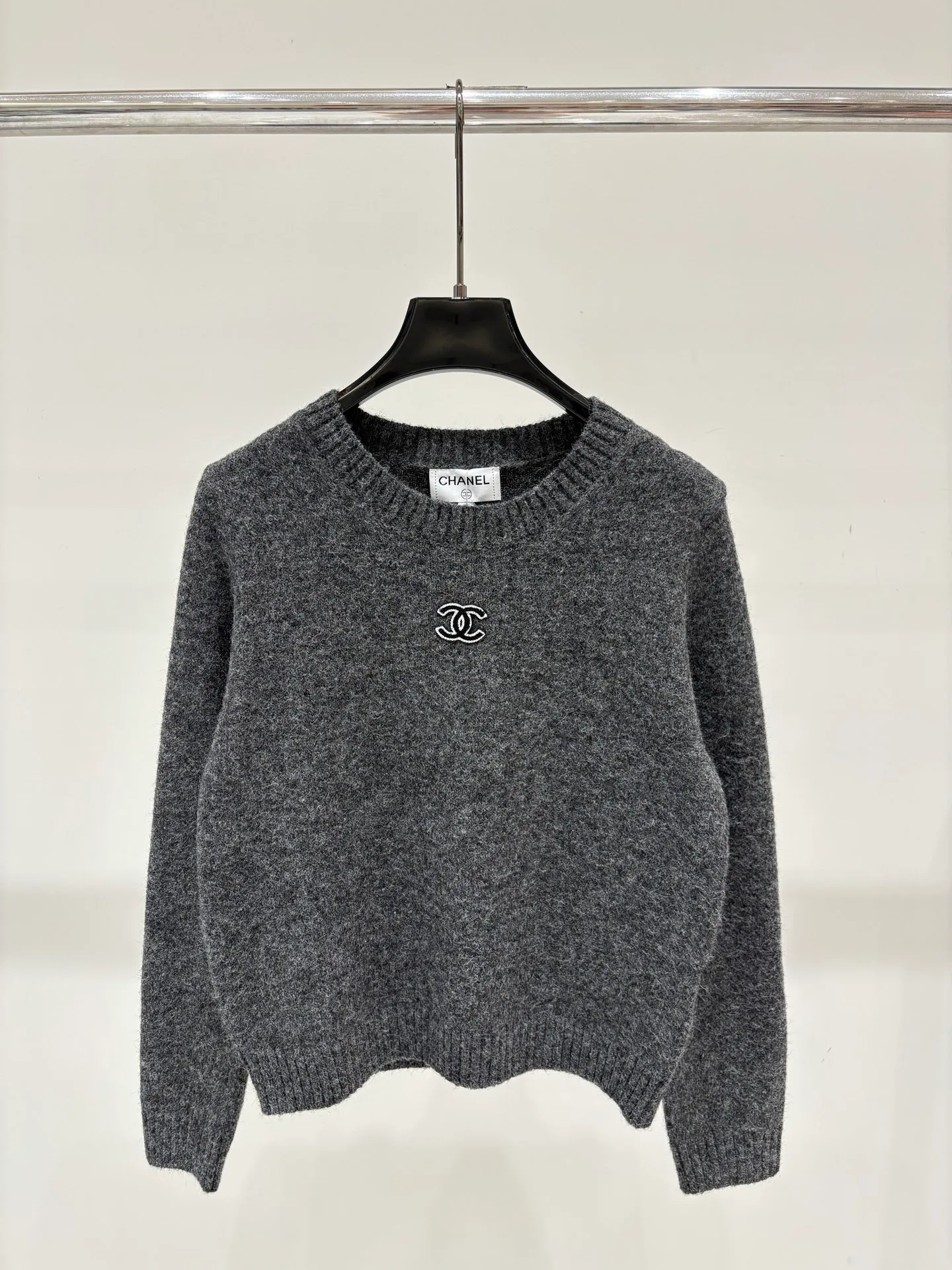 Джемперы И Свитеры Женские Chanel 17932552