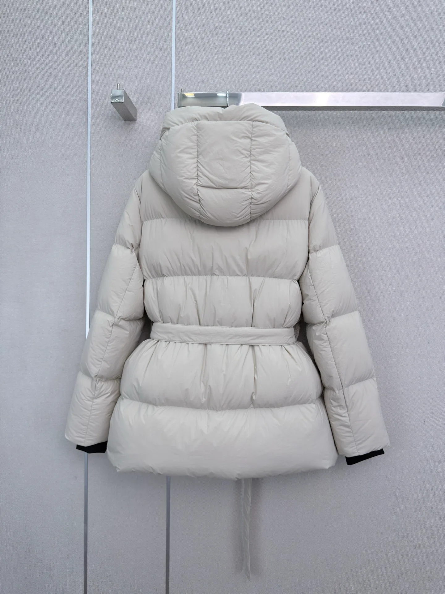 Куртки И Пуховики Женские Prada 18185800
