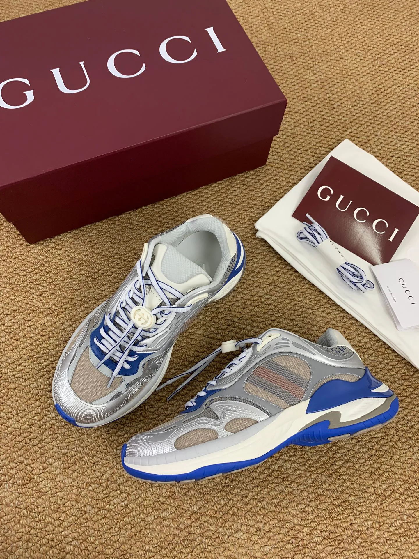 Кроссовки Женские Gucci 17545258