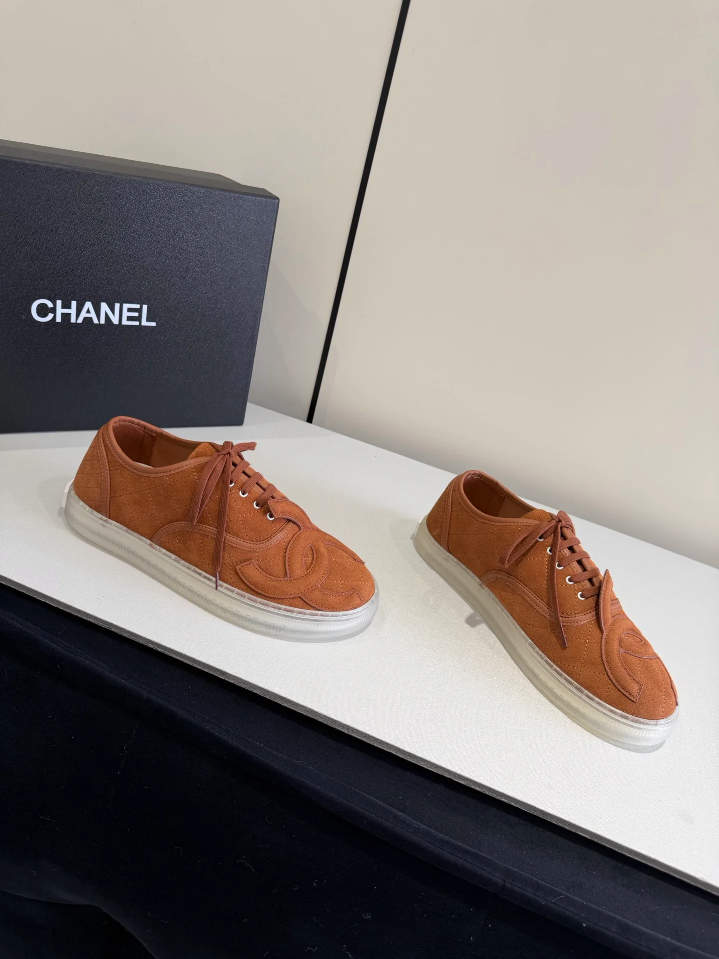 Кроссовки Женские Chanel 19528258
