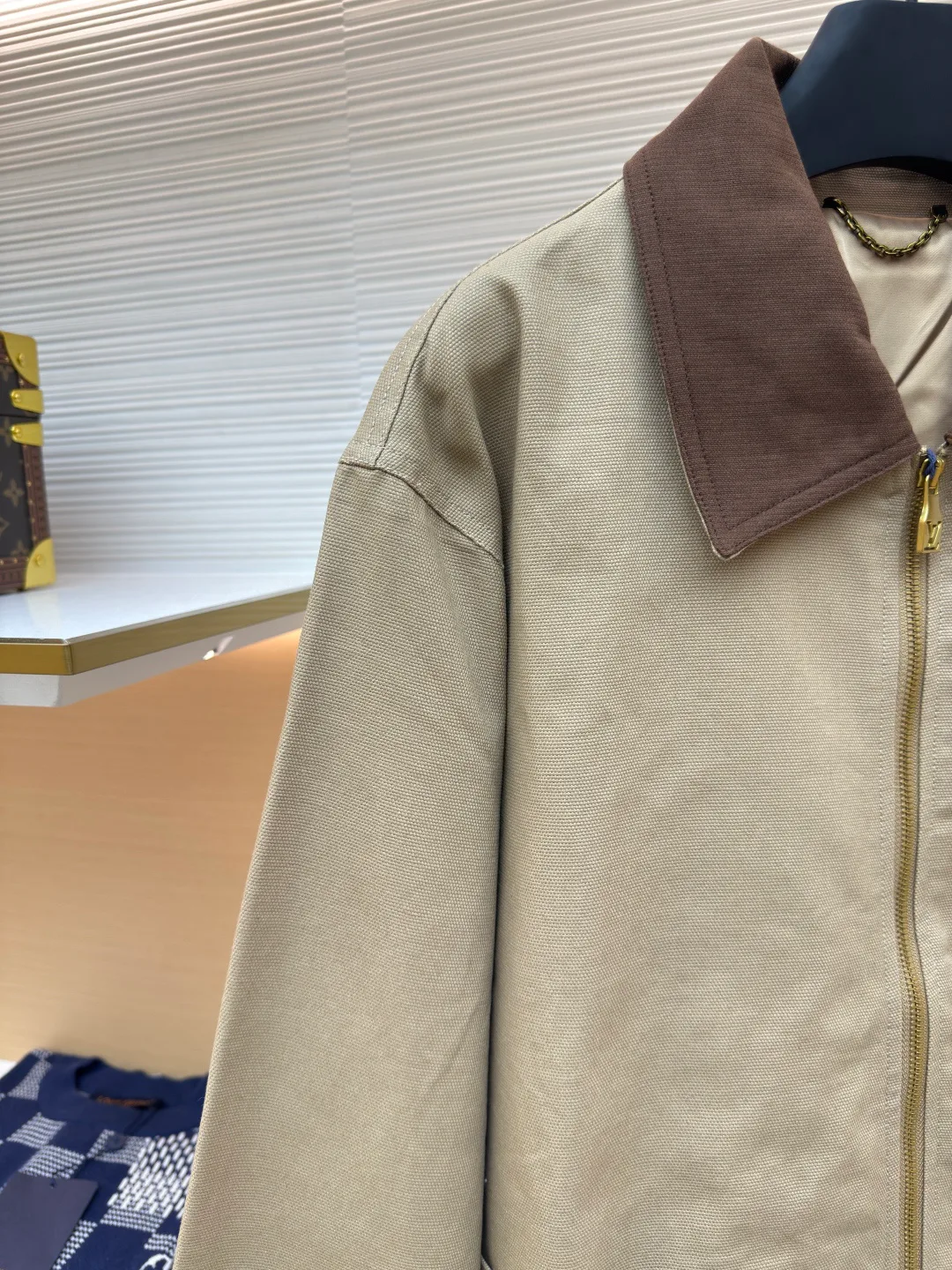 Куртки И Пуховики Мужские Louis Vuitton 1270776