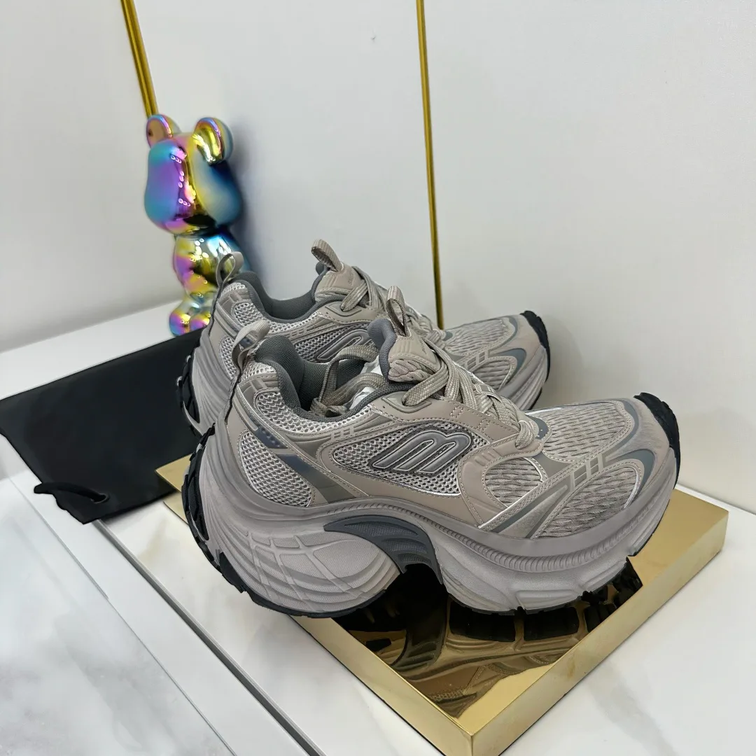 Кроссовки Женские Balenciaga 11567674