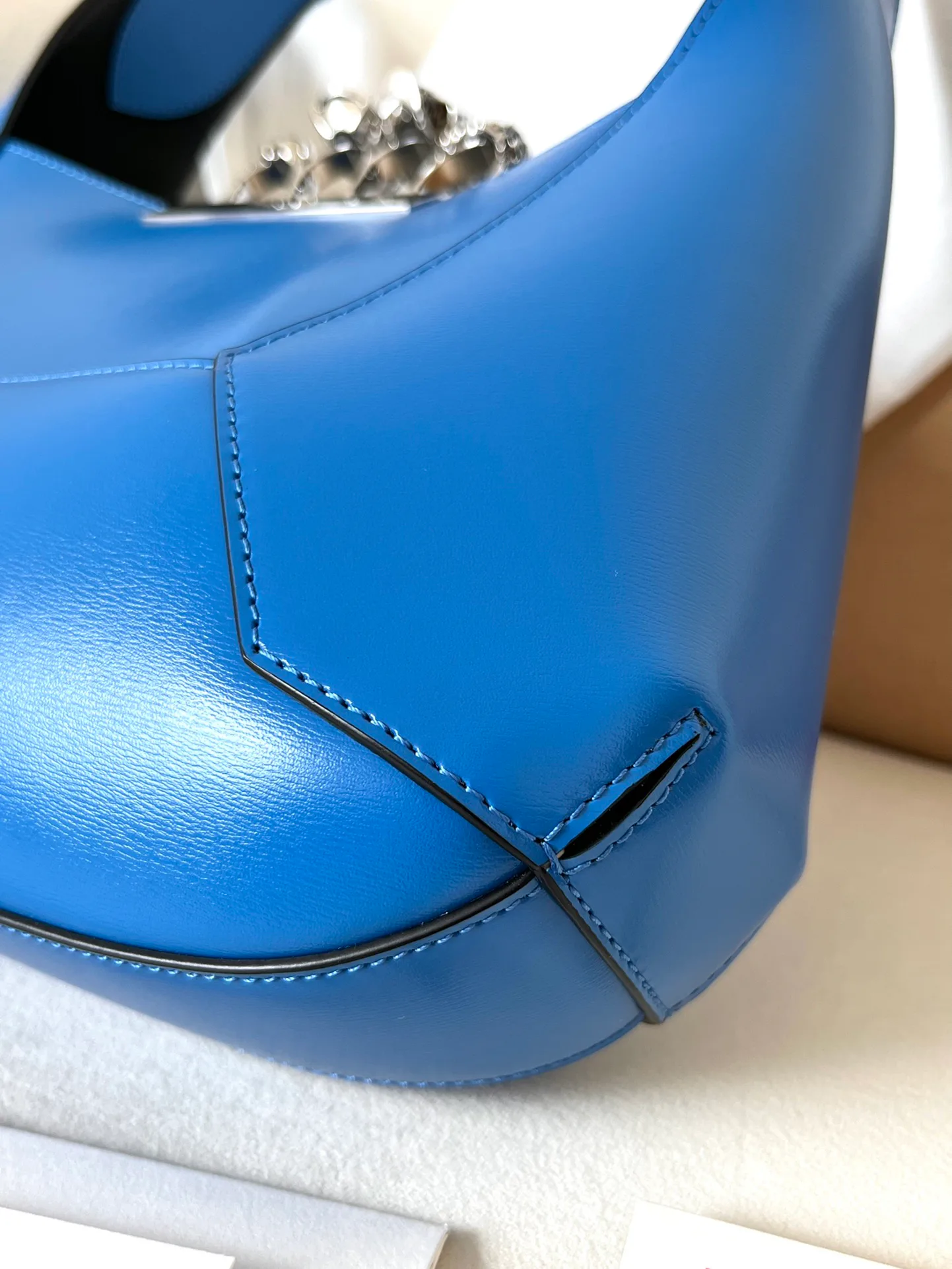 Сумки На Ремне Женские Alexander Mcqueen 11472556