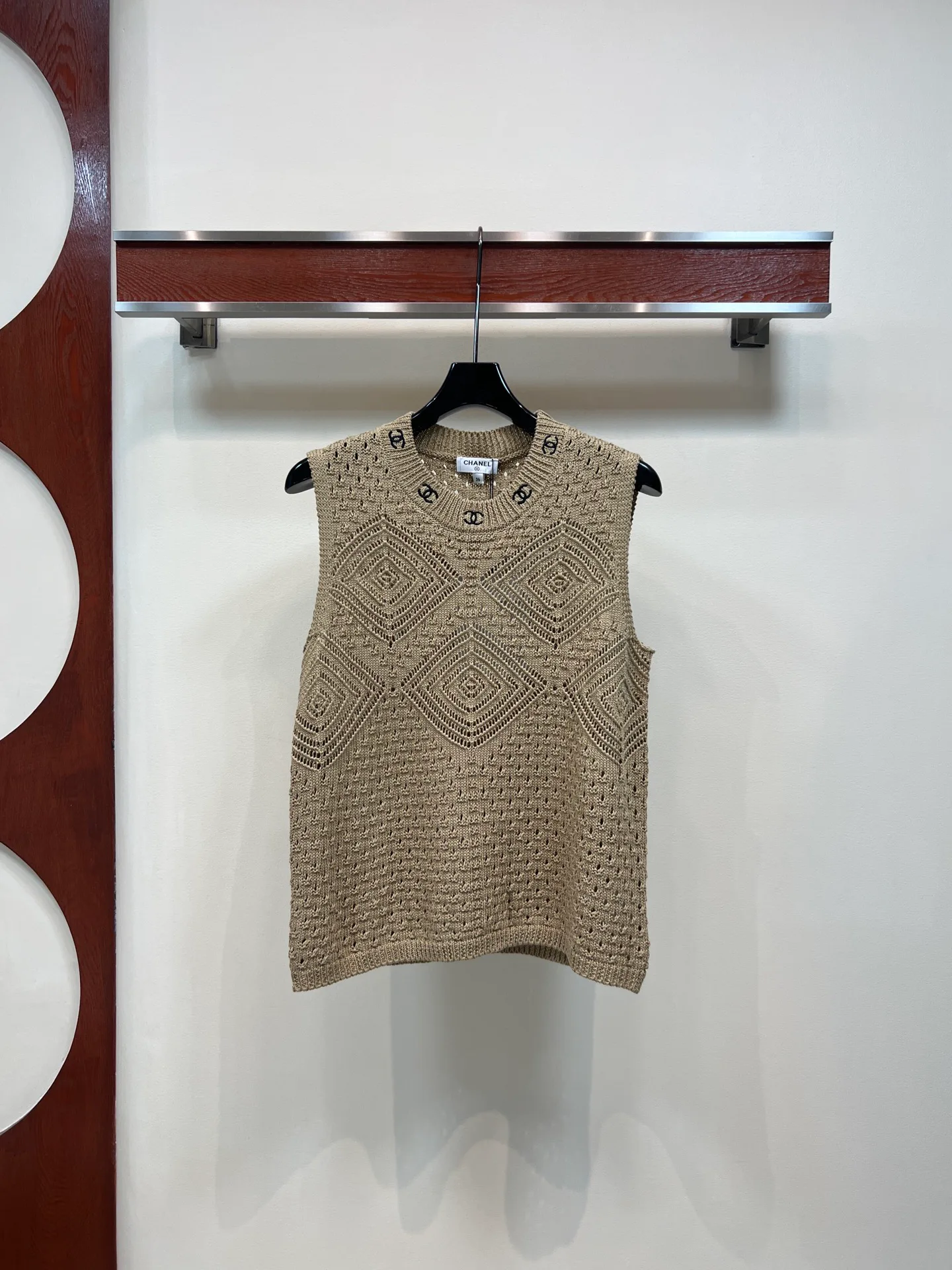 Жилеты Женские Chanel 13549520