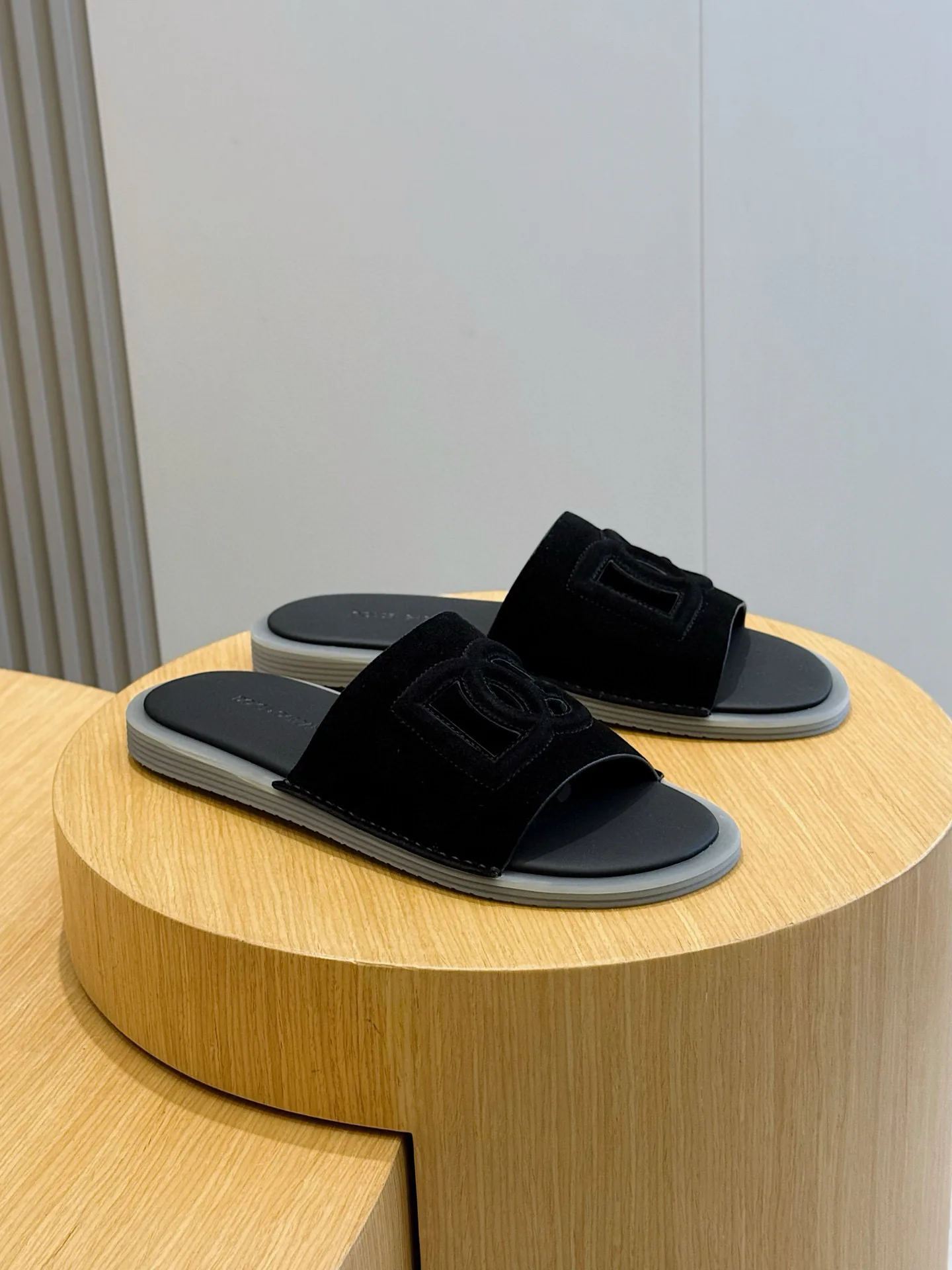 Шлепанцы Мужские Dolce & Gabbana 12768603