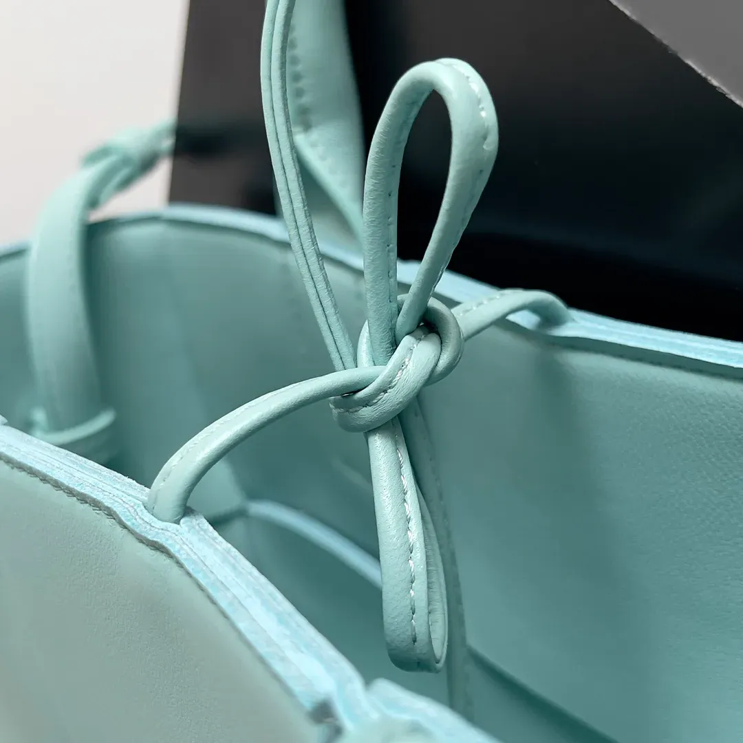 Сумки На Ремне Женские Bottega Veneta 419974