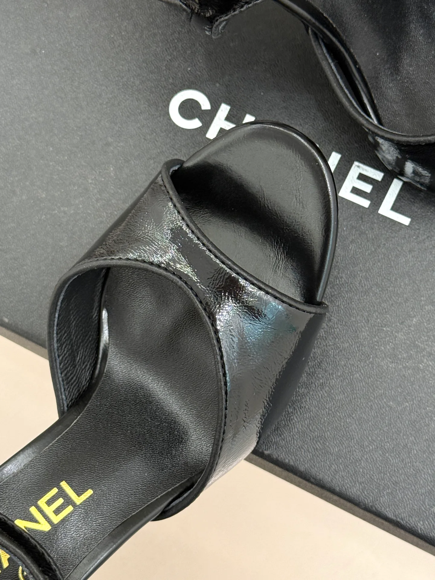Босоножки Женские Chanel 11642188