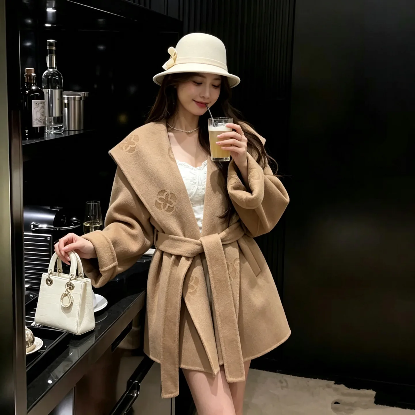 Пальто Женские Louis Vuitton 19189297