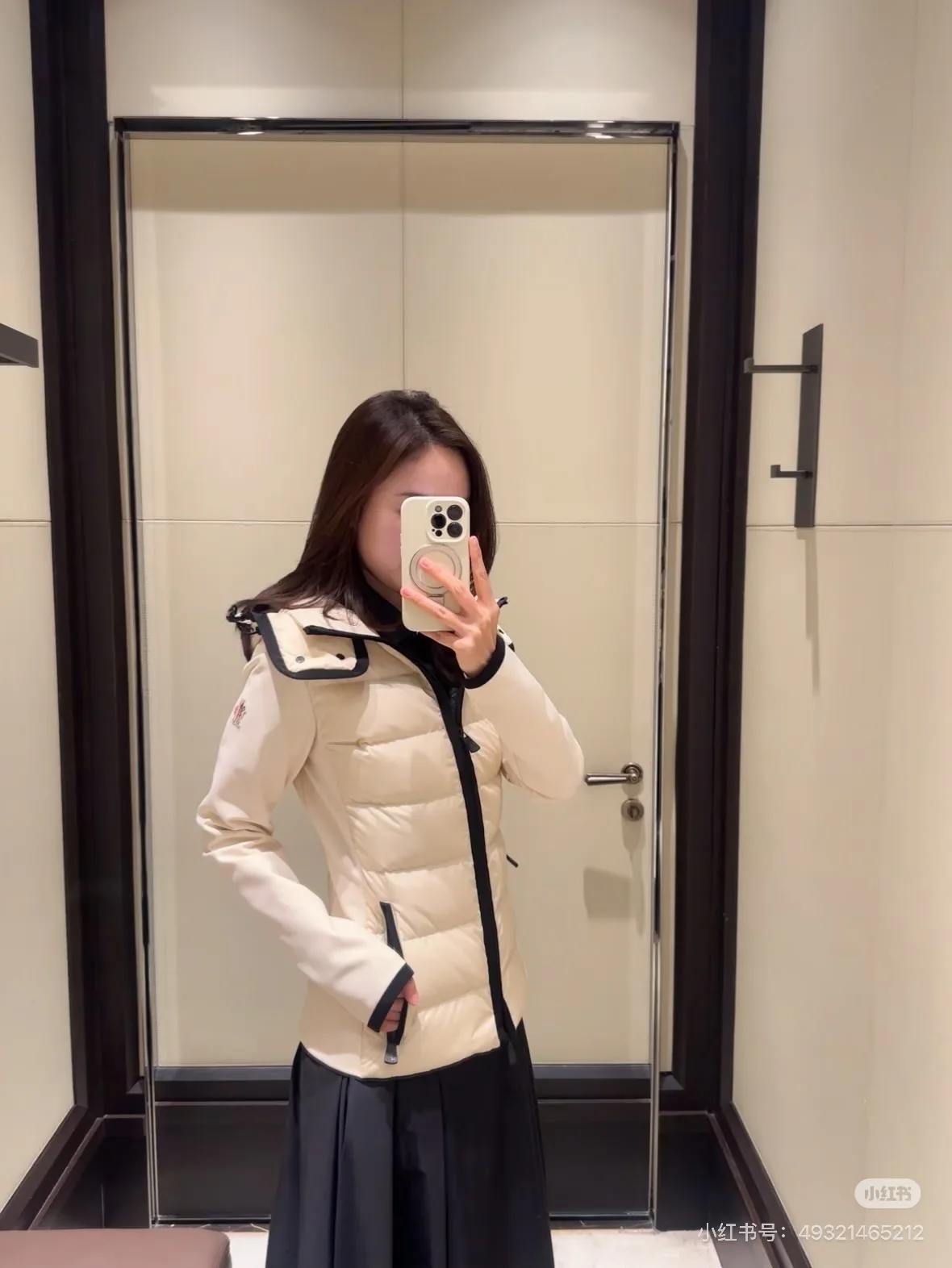 Куртки И Пуховики Женские Moncler 19698104