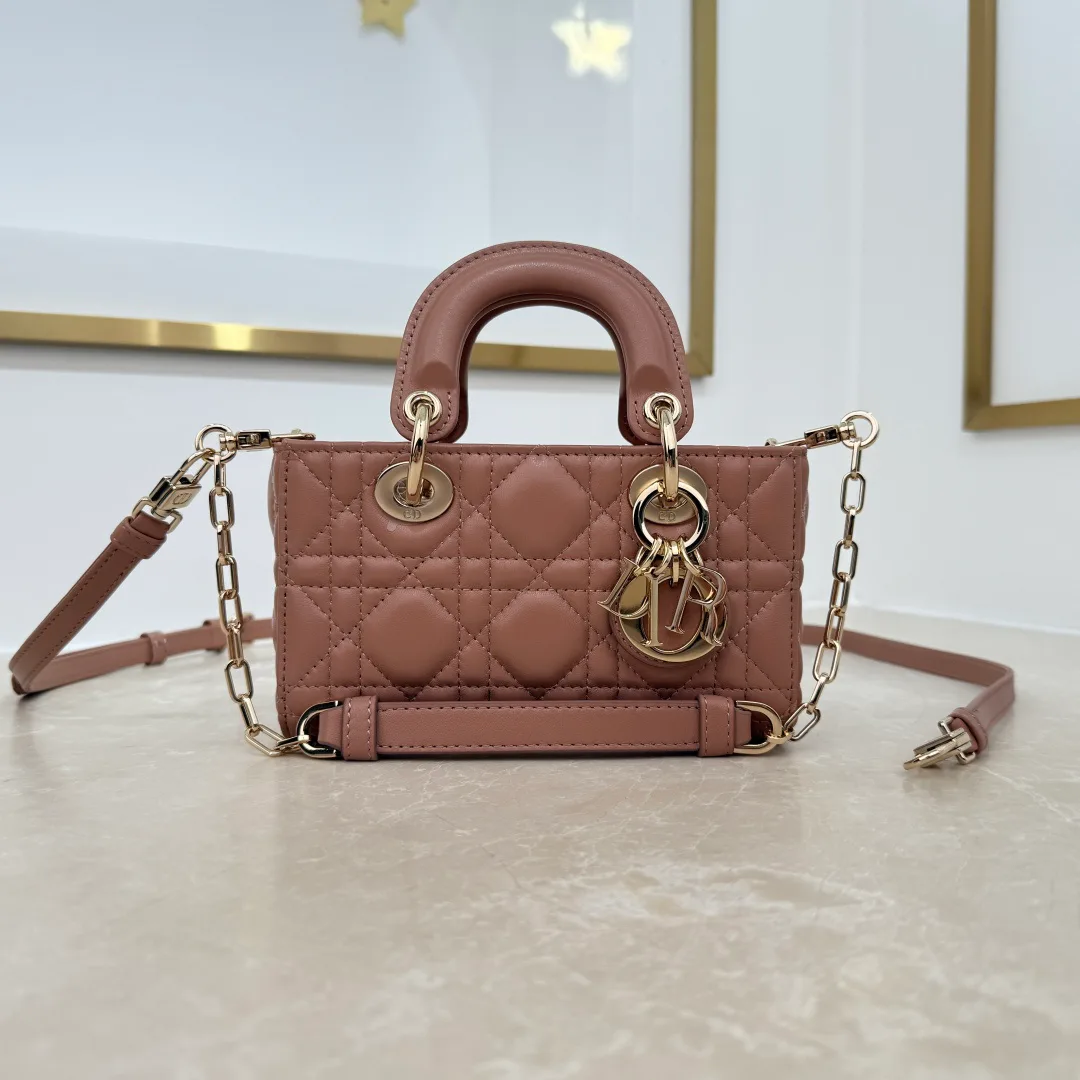 Классические Сумки Женские Christian Dior 18187868