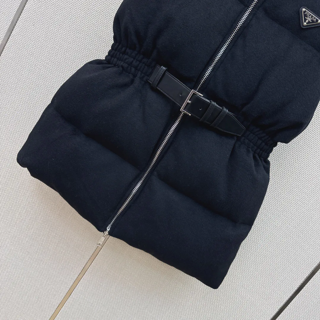 Жилеты Женские Prada 18629379