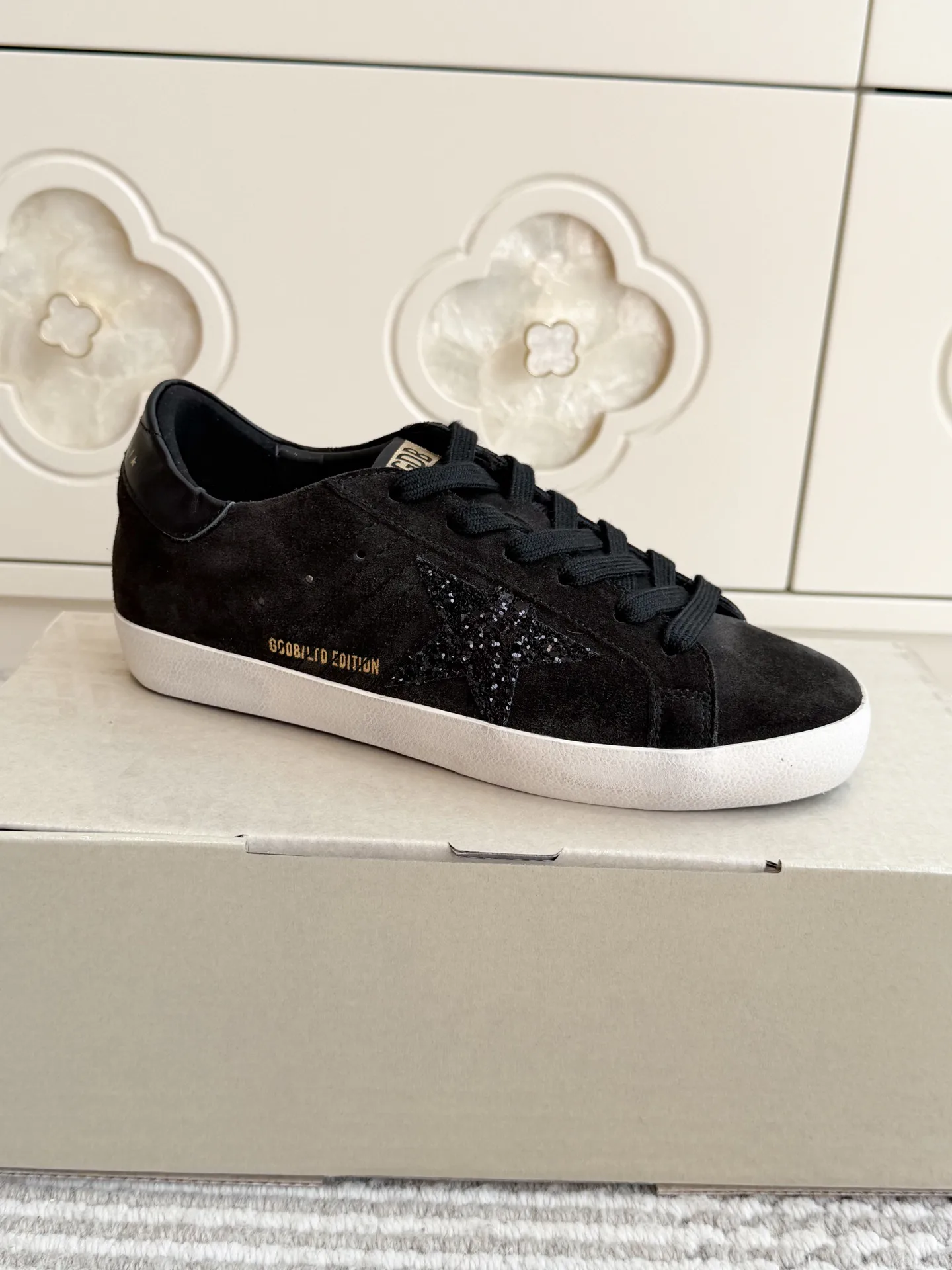 Кроссовки Женские Golden Goose 18360501