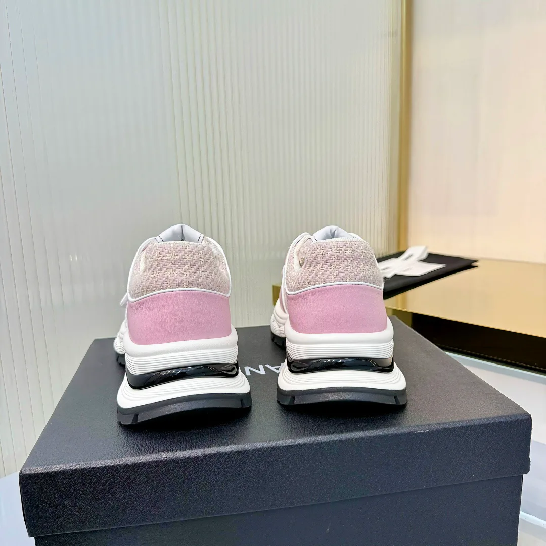 Кроссовки Женские Chanel 11605953