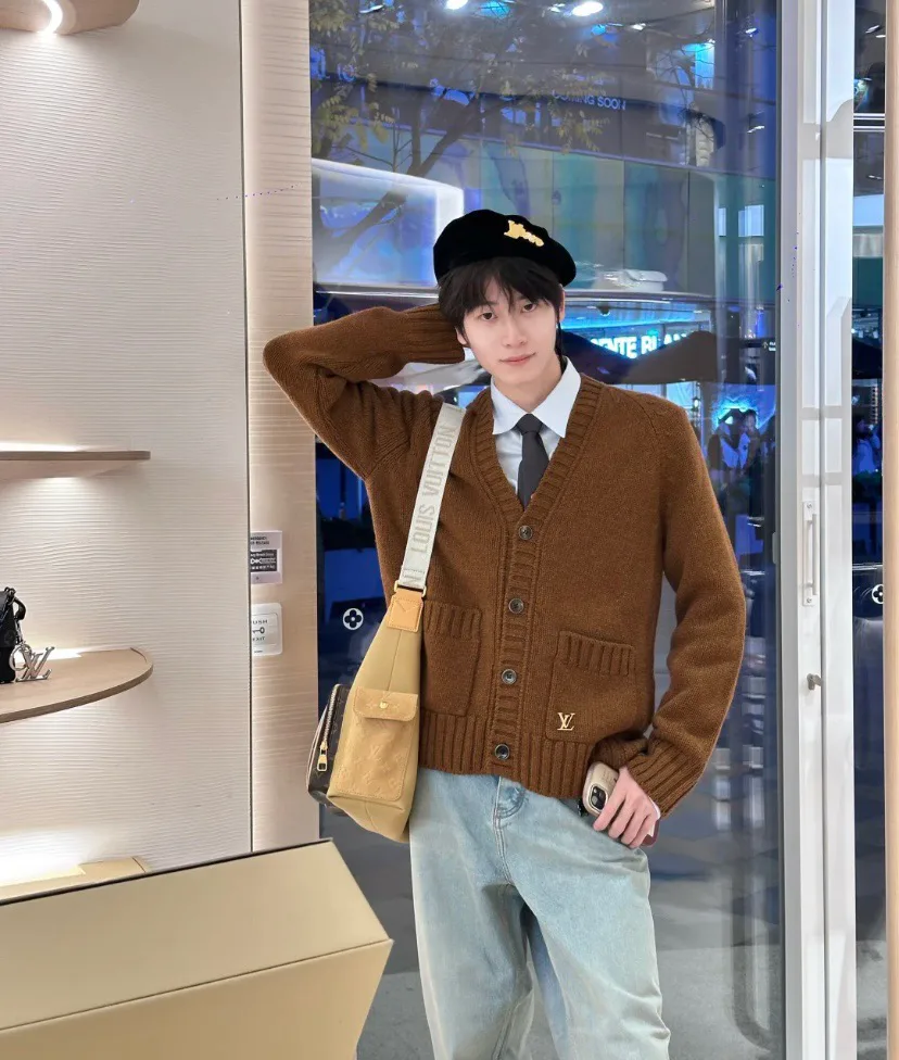 Джемперы И Свитеры Женские Louis Vuitton 18130414