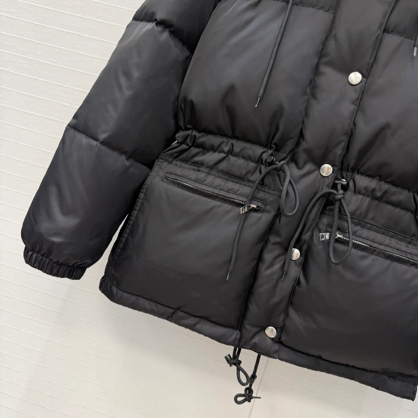 Куртки И Пуховики Женские Prada 18046888