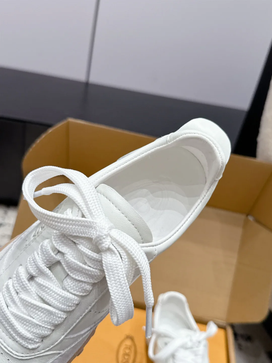 Кроссовки Женские Tod's 18440851